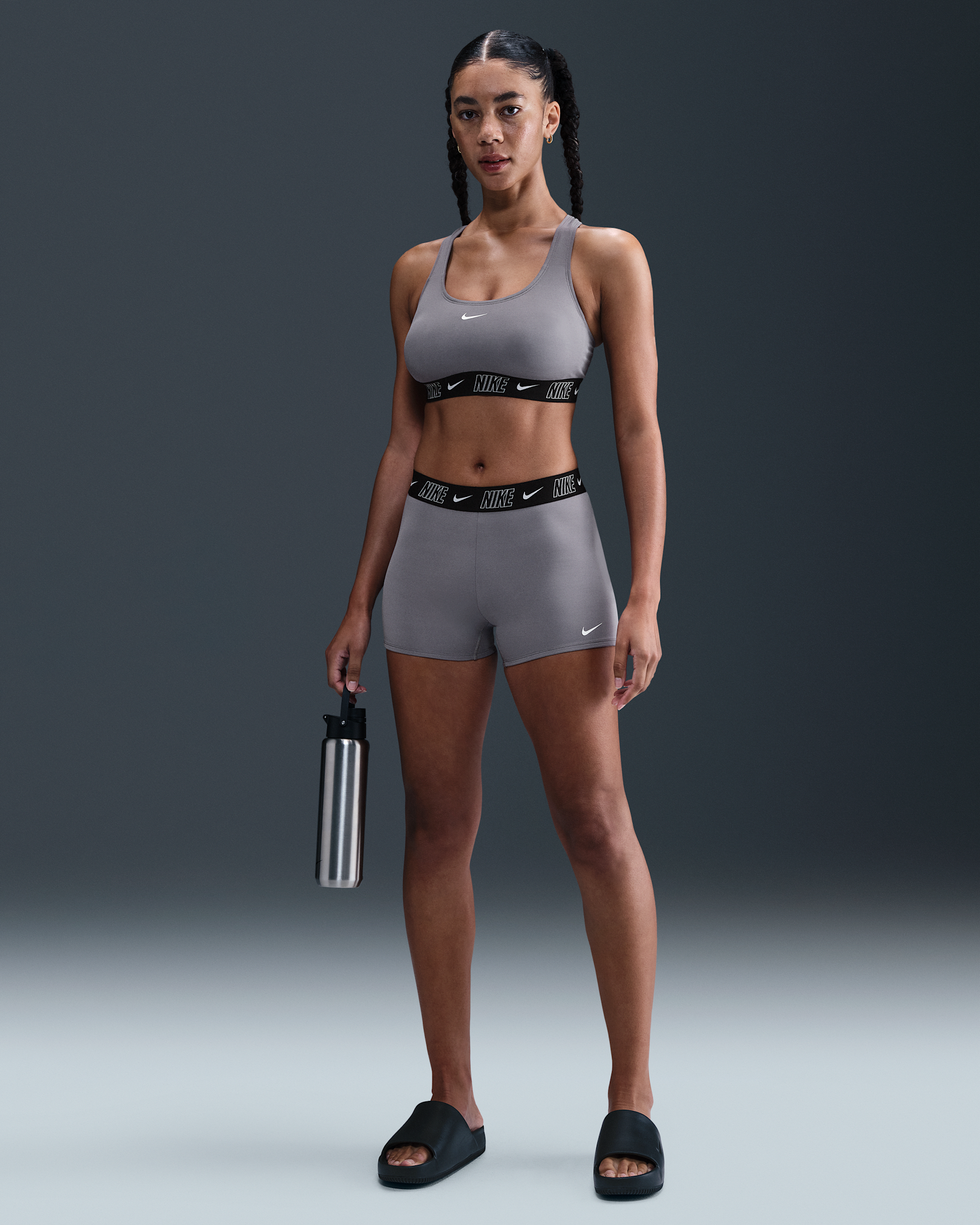 Shorts Kick para mujer Nike Swim Fusion Logo Tape - Gris azulado/Blanco