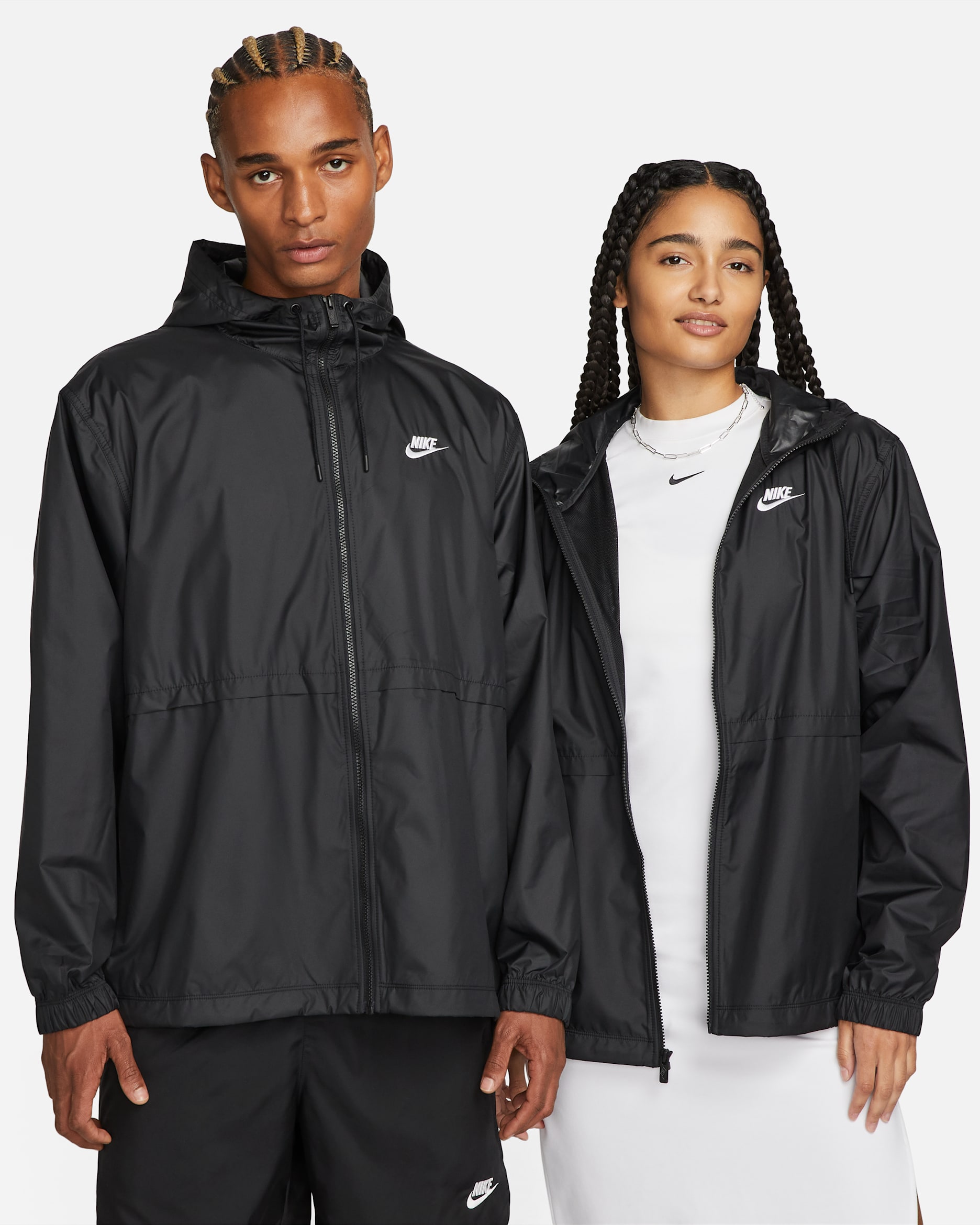 Chamarra de tejido Woven para mujer Nike Sportswear Essential Repel - Negro/Blanco