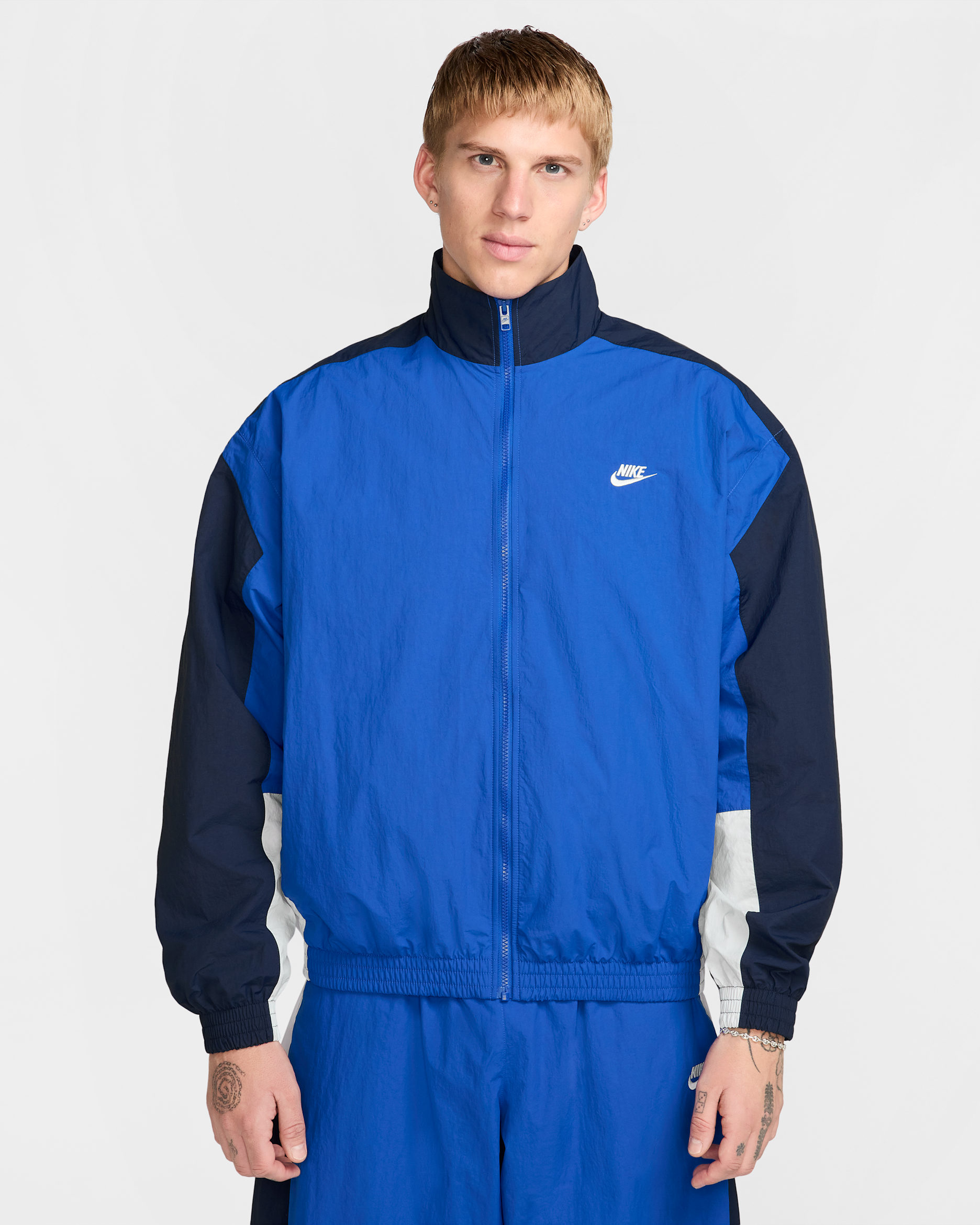 Chamarra deportiva de tejido Woven oversized para hombre Nike Club - Royal juego/Obsidiana/Blanco/Blanco
