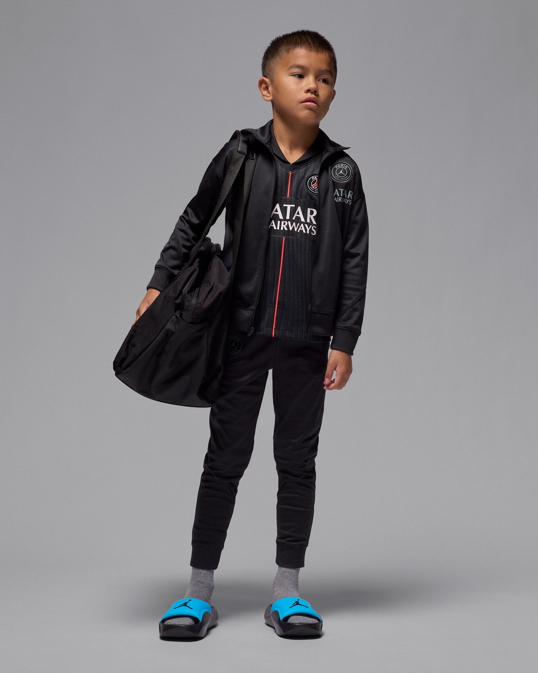 Paris Saint-Germain Strike Fourth Younger Kids' Jordan Dri-FIT Football Knit Tracksuit - Off-Noir/Off-Noir/Particle Grey
