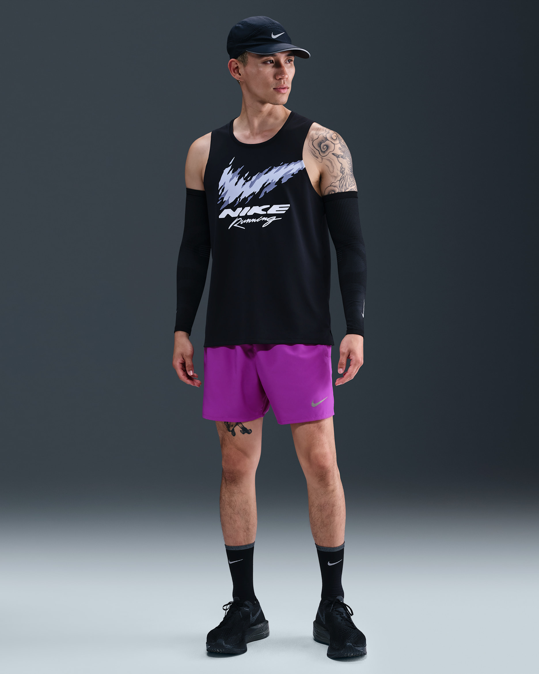 Short de running avec sous-short intégré 13 cm Dri-FIT Nike Challenger pour homme - Vivid Purple/Vivid Purple/Noir