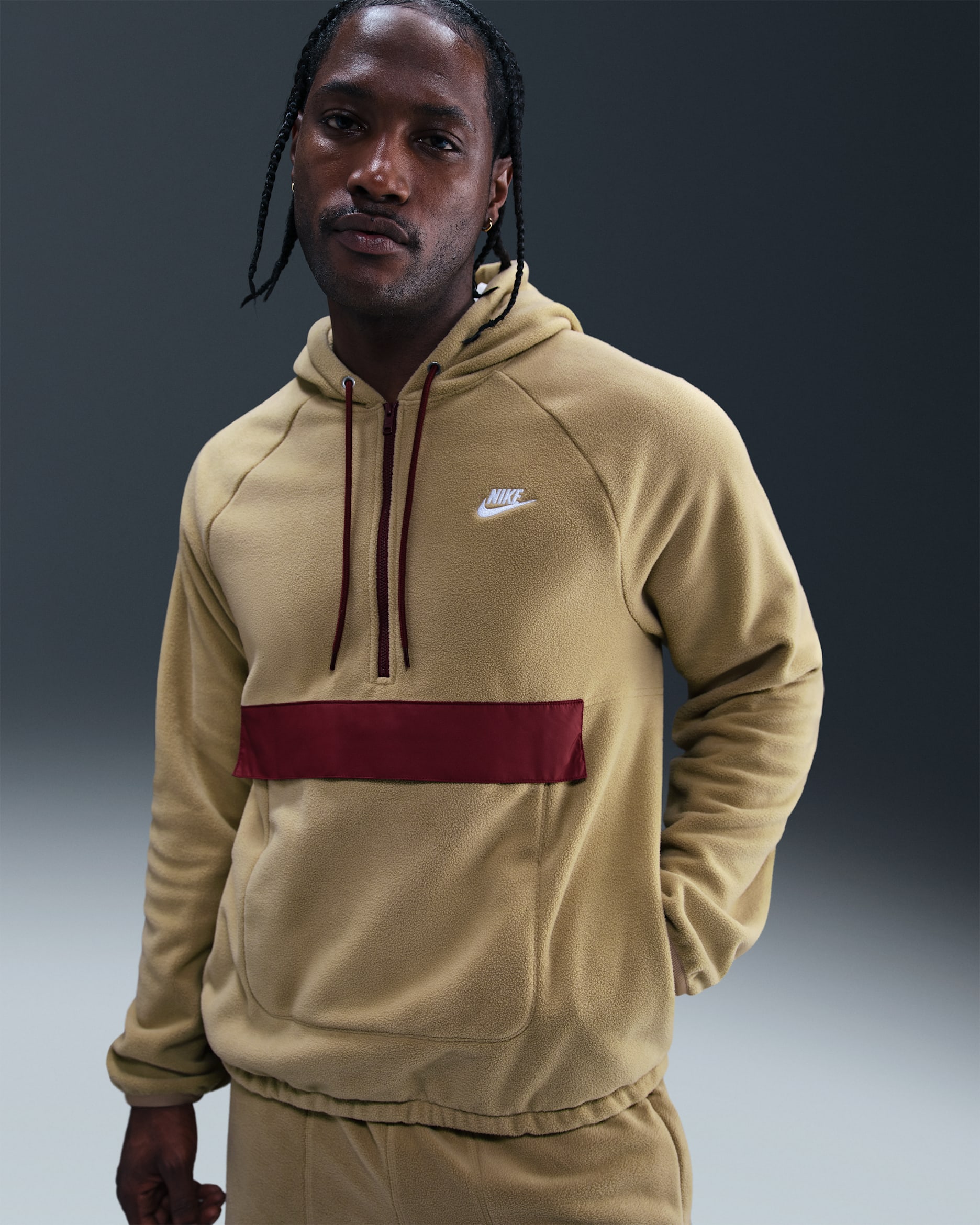 Nike Sportswear Club Men's Winterized Top - Parachute Beige/Dark Team Red/White