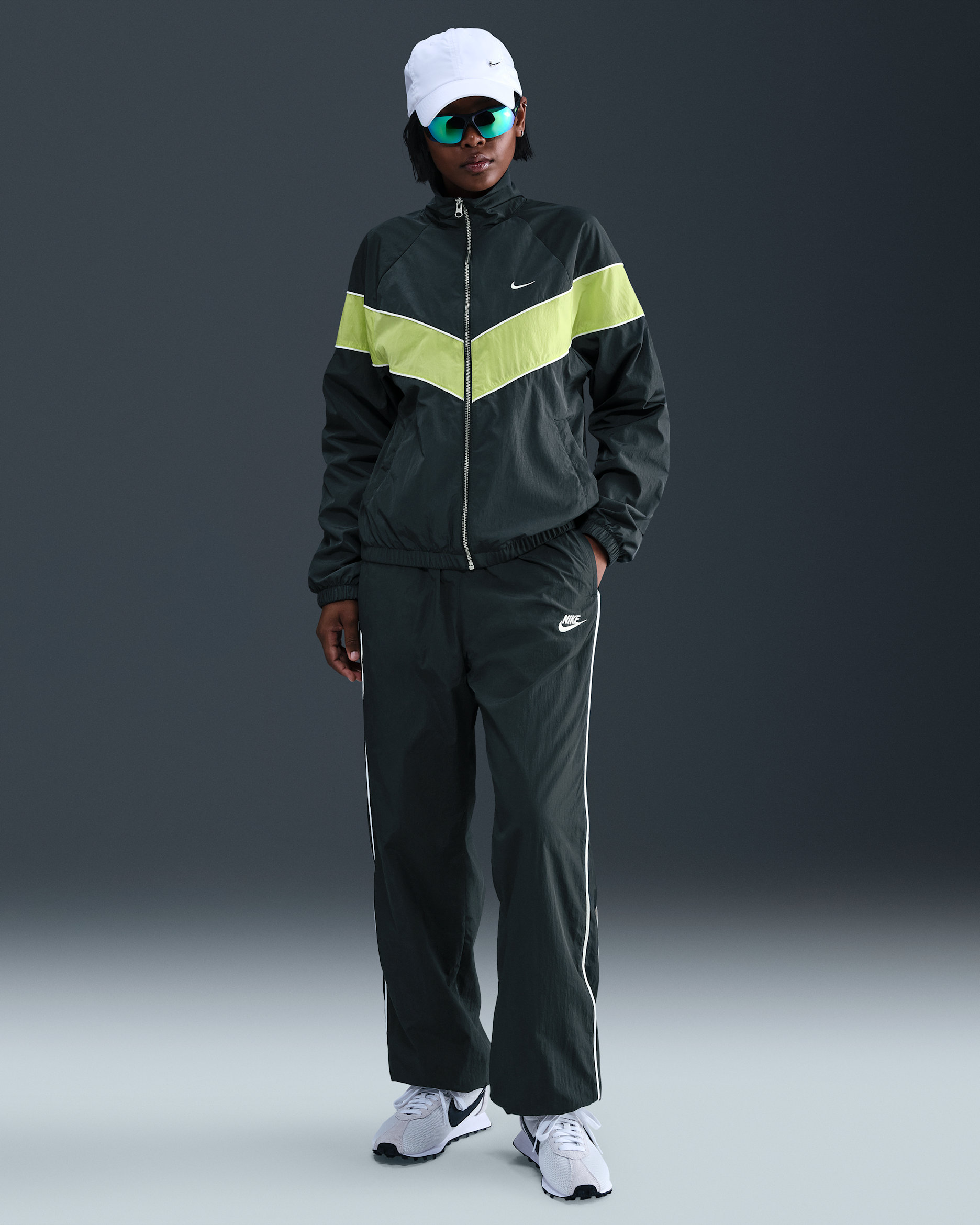 Nike Sportswear Windrunner Women's Woven Pants - Seaweed/Sail/Sail