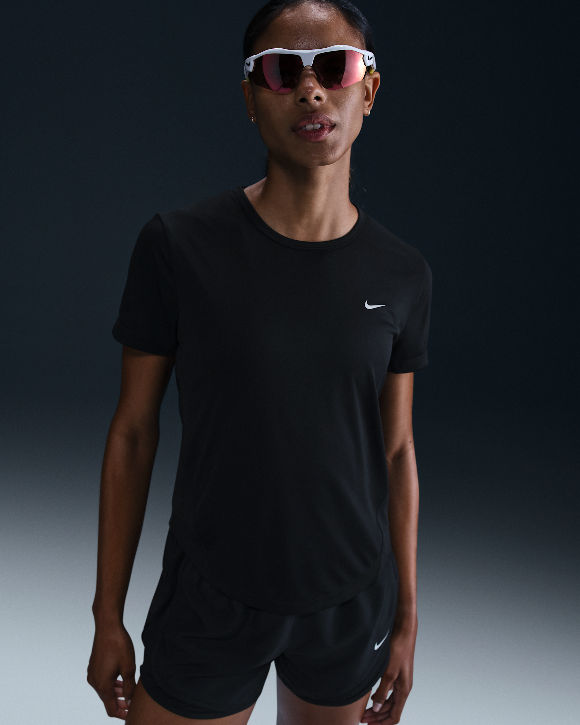 Γυναικεία κοντομάνικη μπλούζα Dri-FIT για τρέξιμο Nike Tempo - Μαύρο