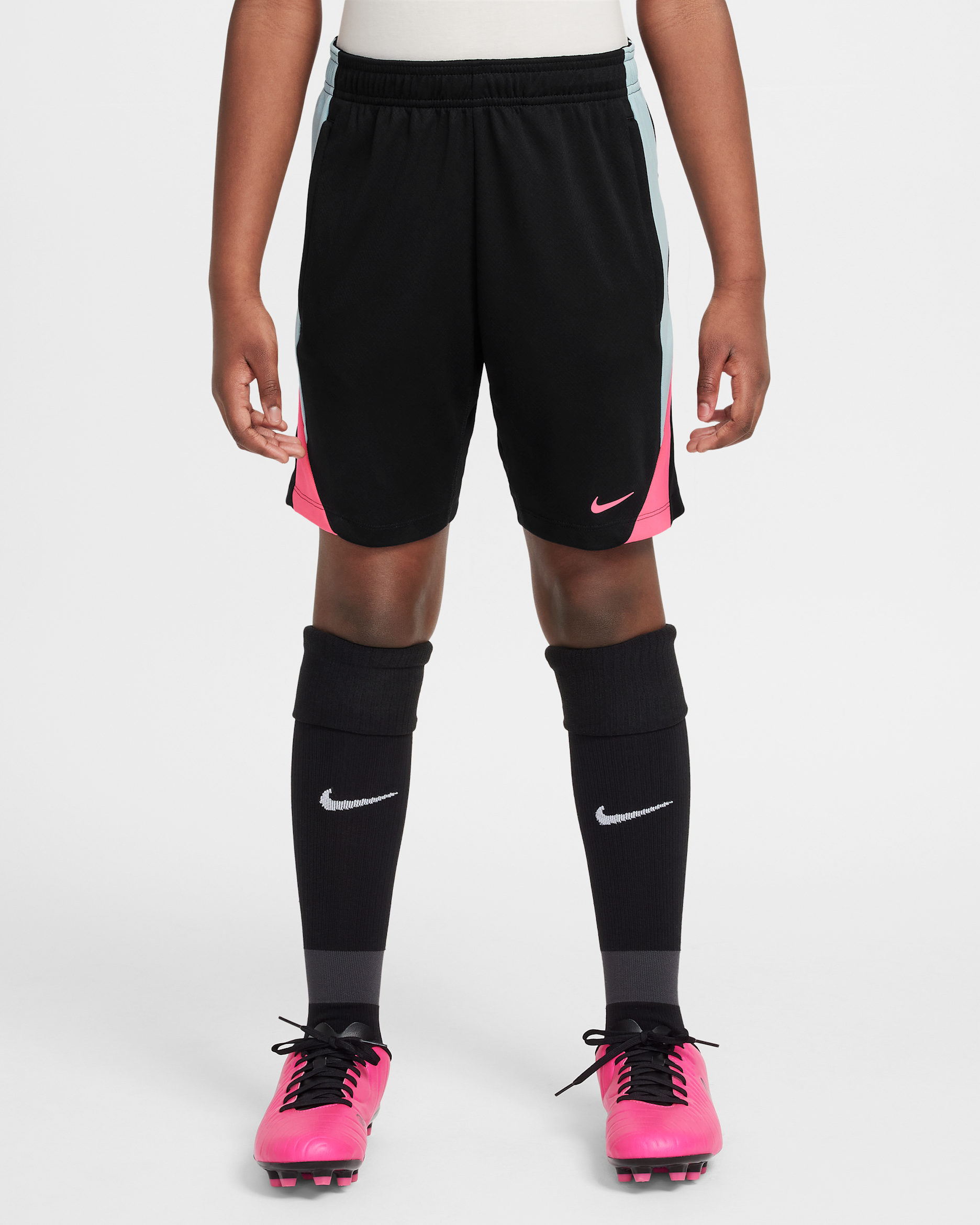 Nike Dri-FIT Strike Older Kids' Football Shorts - Black/Ocean Cube/Hyper Pink/Hyper Pink