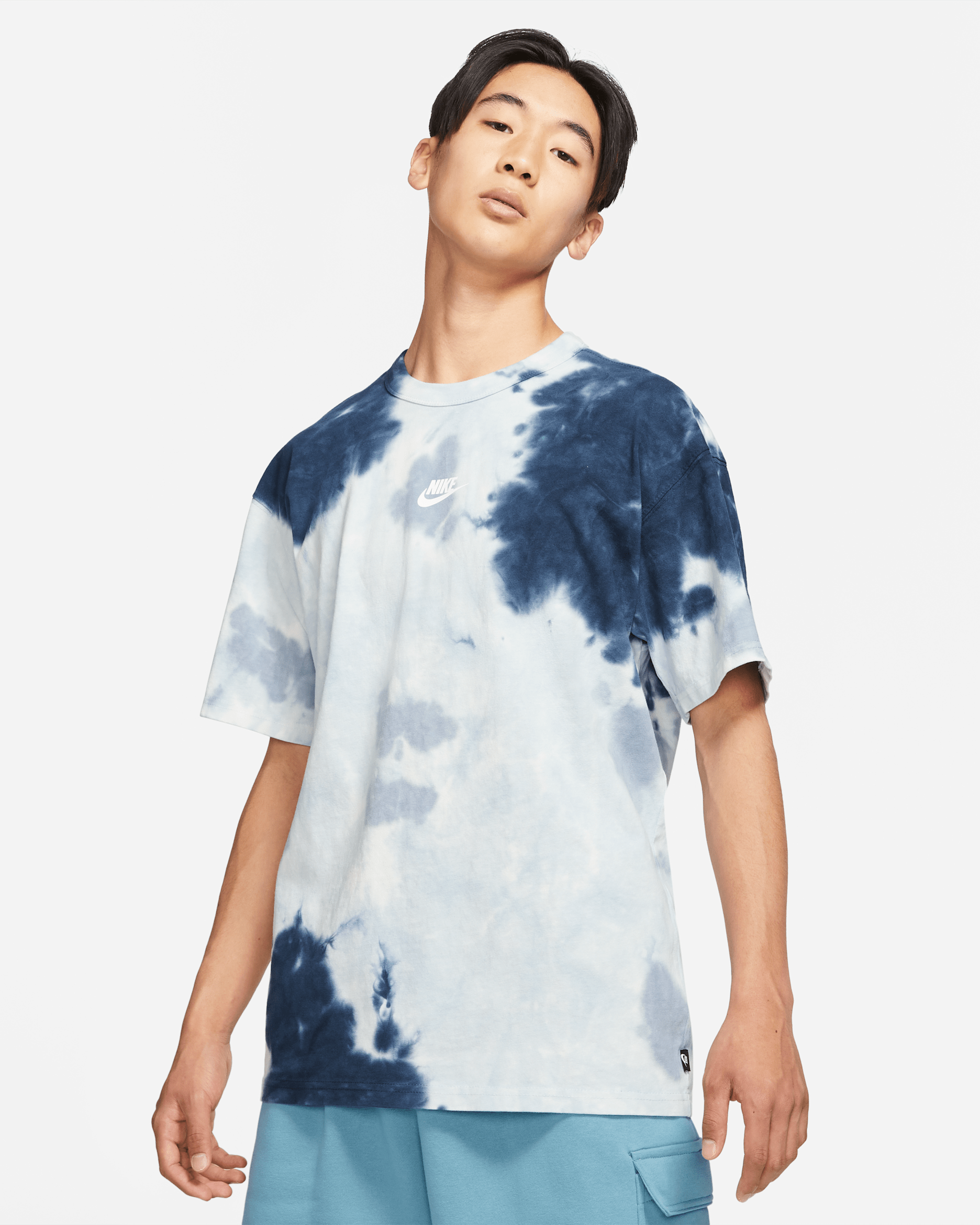 Nike Sportswear Premium Essentials Men's Tie-Dye T-Shirt - Light Armory Blue/White/Ashen Slate/White