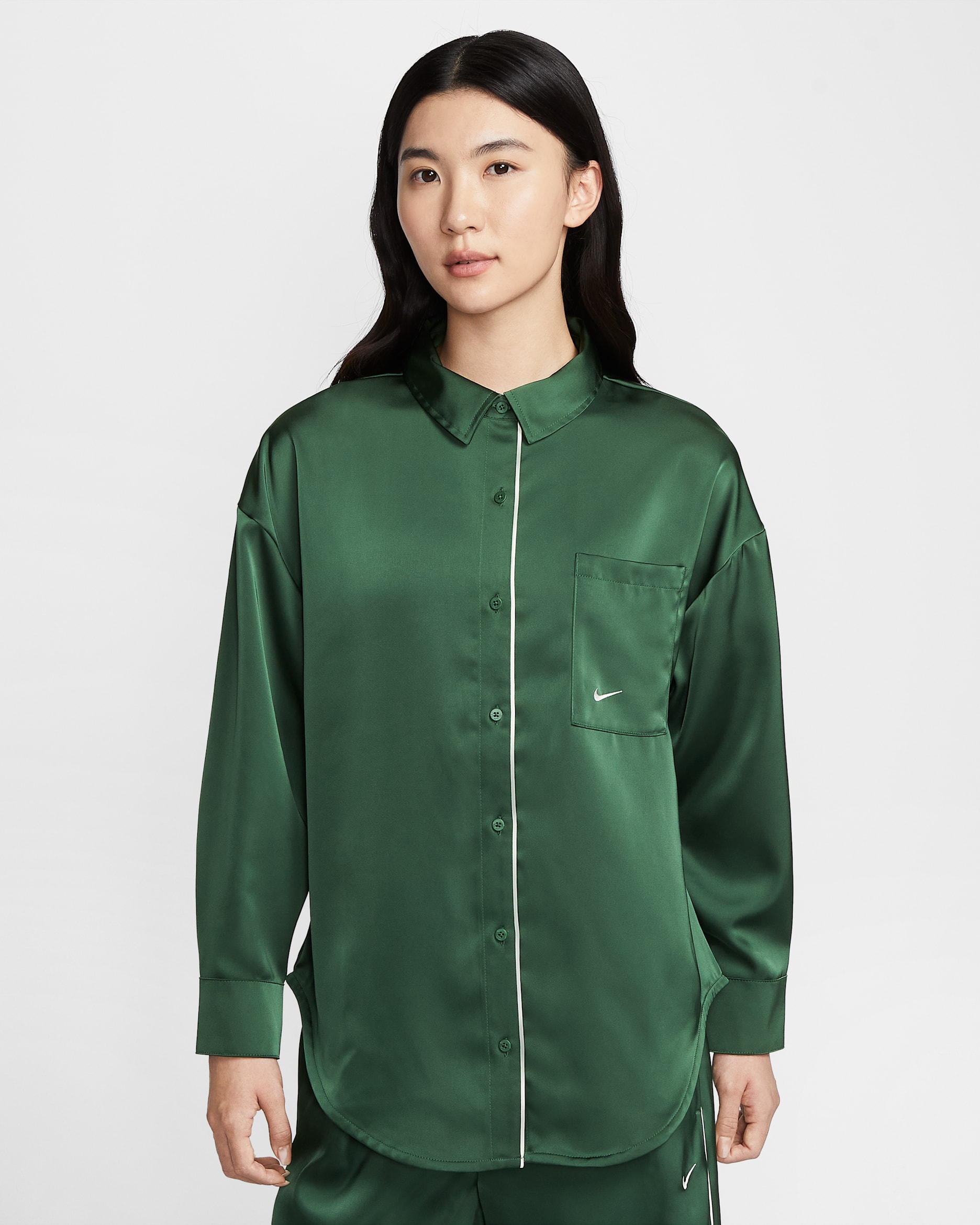 나이키 스포츠웨어 여성 오버사이즈 새틴 긴팔 탑 - 퍼/세일
