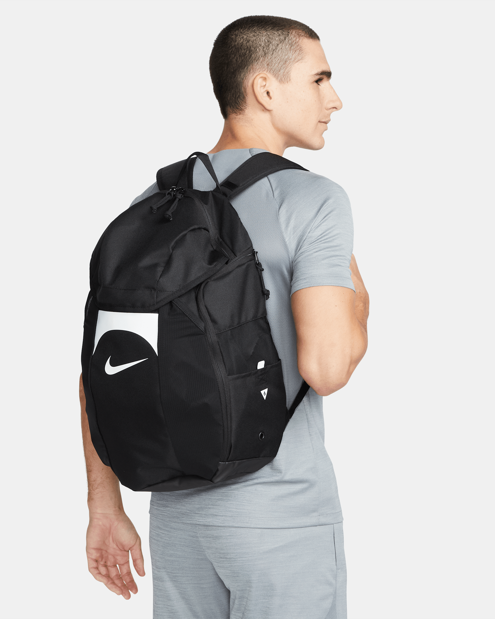 Σακίδιο Nike Academy Team (30 L) - Μαύρο/Μαύρο/Λευκό
