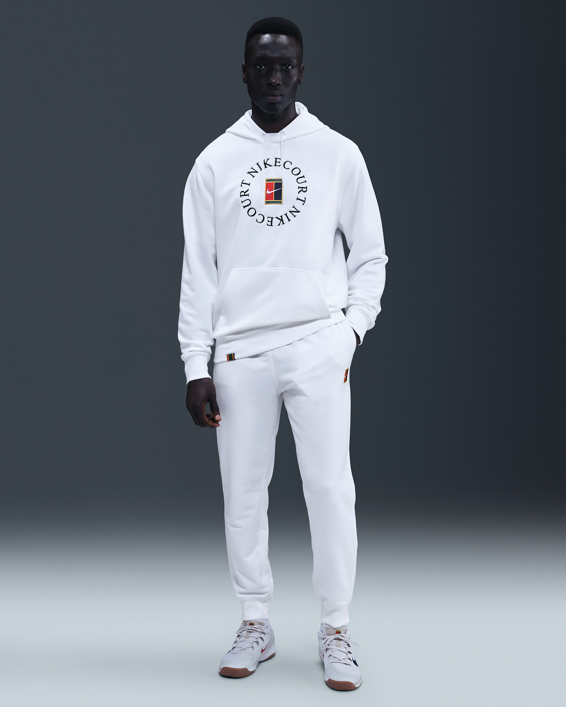 NikeCourt Heritage Men's Dri-FIT Fleece Tennis Joggers - White