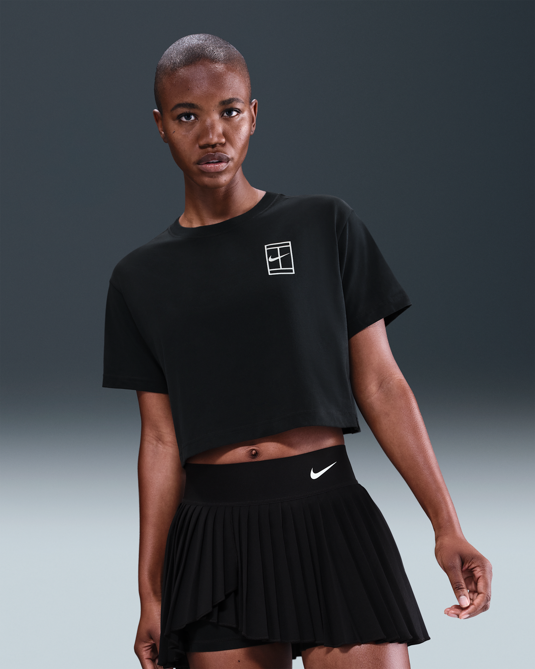 Nike Slam Women's Dri-FIT Short-Sleeve Cropped Tennis T-Shirt - Black