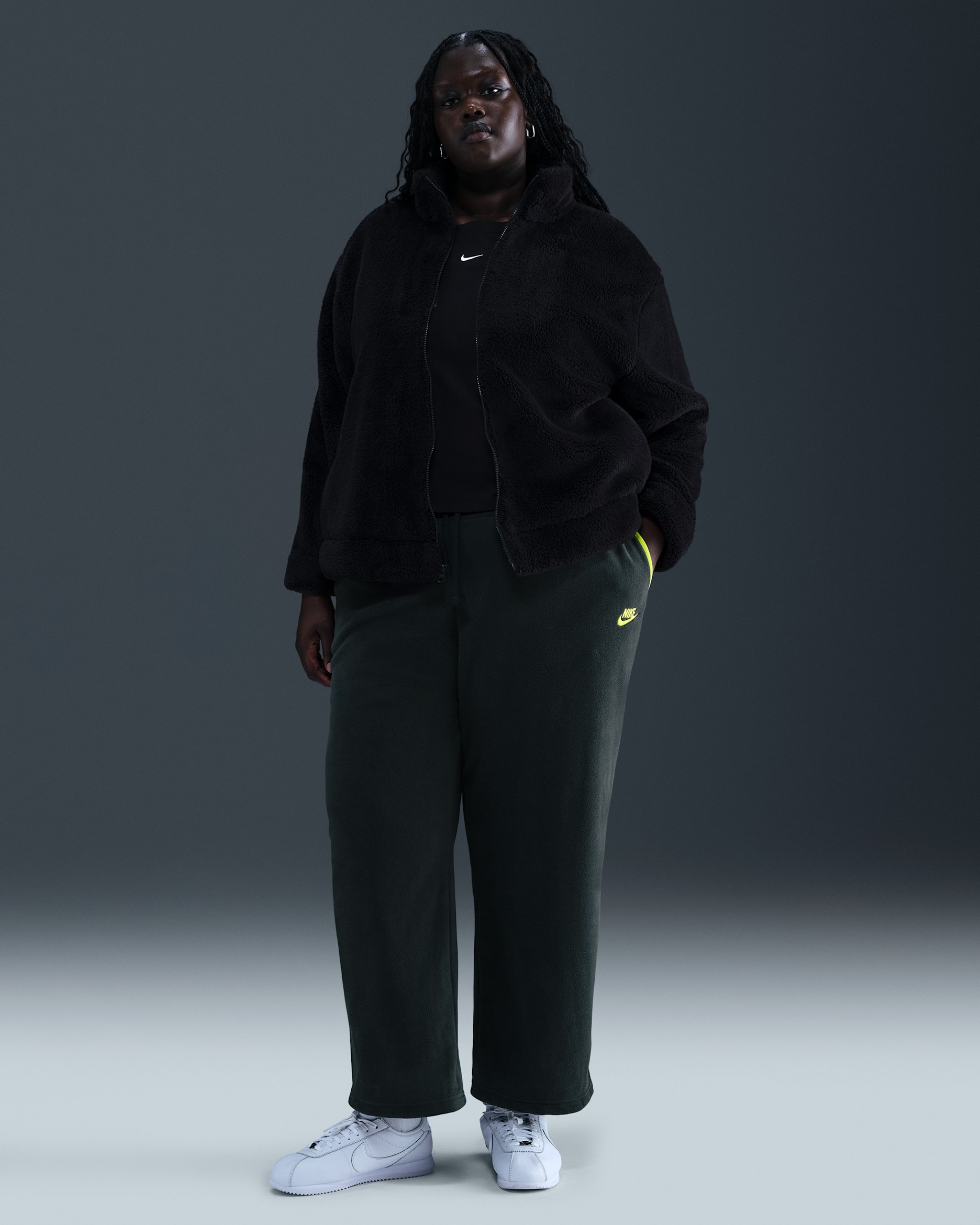 Nike Sportswear Club Fleece Women's Mid-Rise Wide Leg Cozy Pants (Plus Size) - Seaweed/Cyber