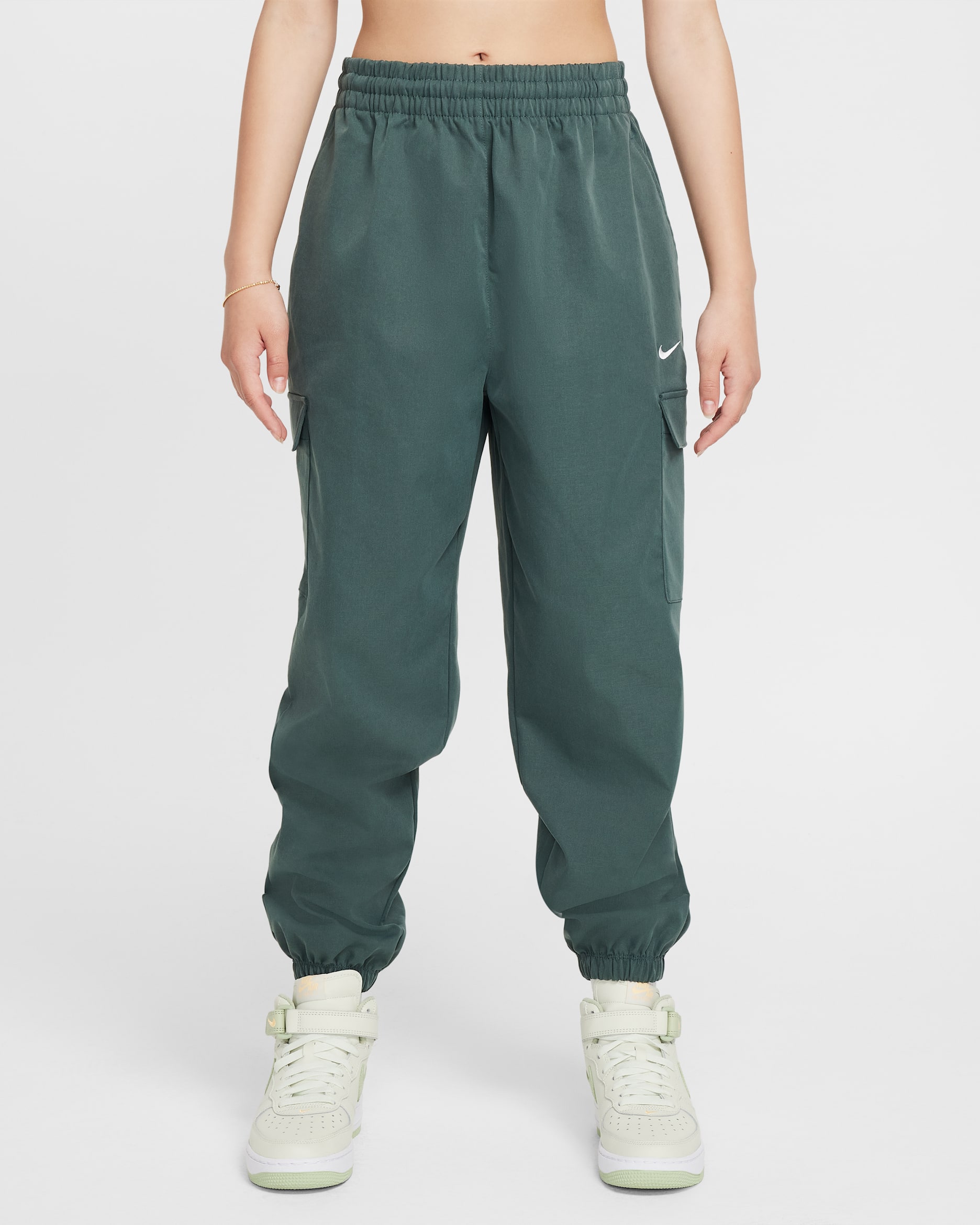 กางเกงคาร์โก้ขายาวเด็กหญิง Nike Sportswear - Vintage Green/ขาว