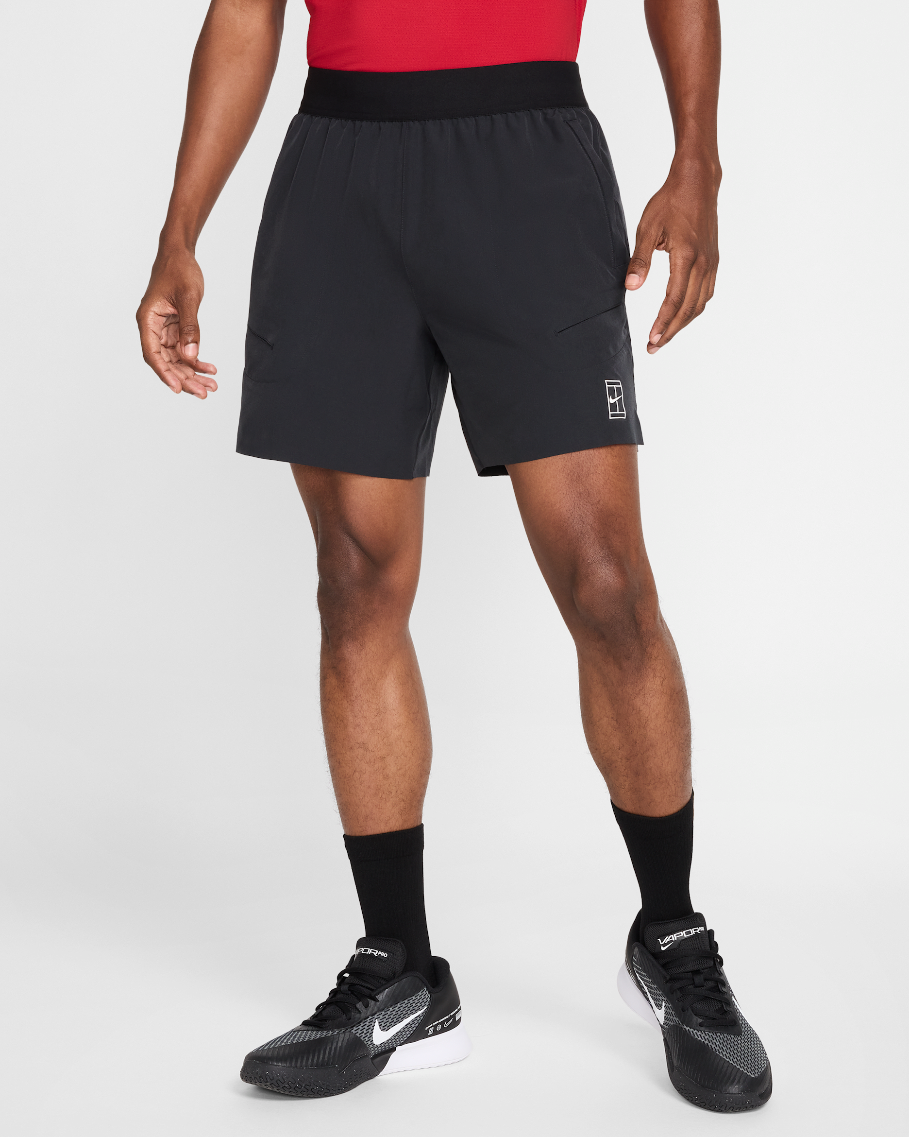NikeCourt Advantage Dri-FIT-tennisshorts (15 cm) til mænd - sort/hvid