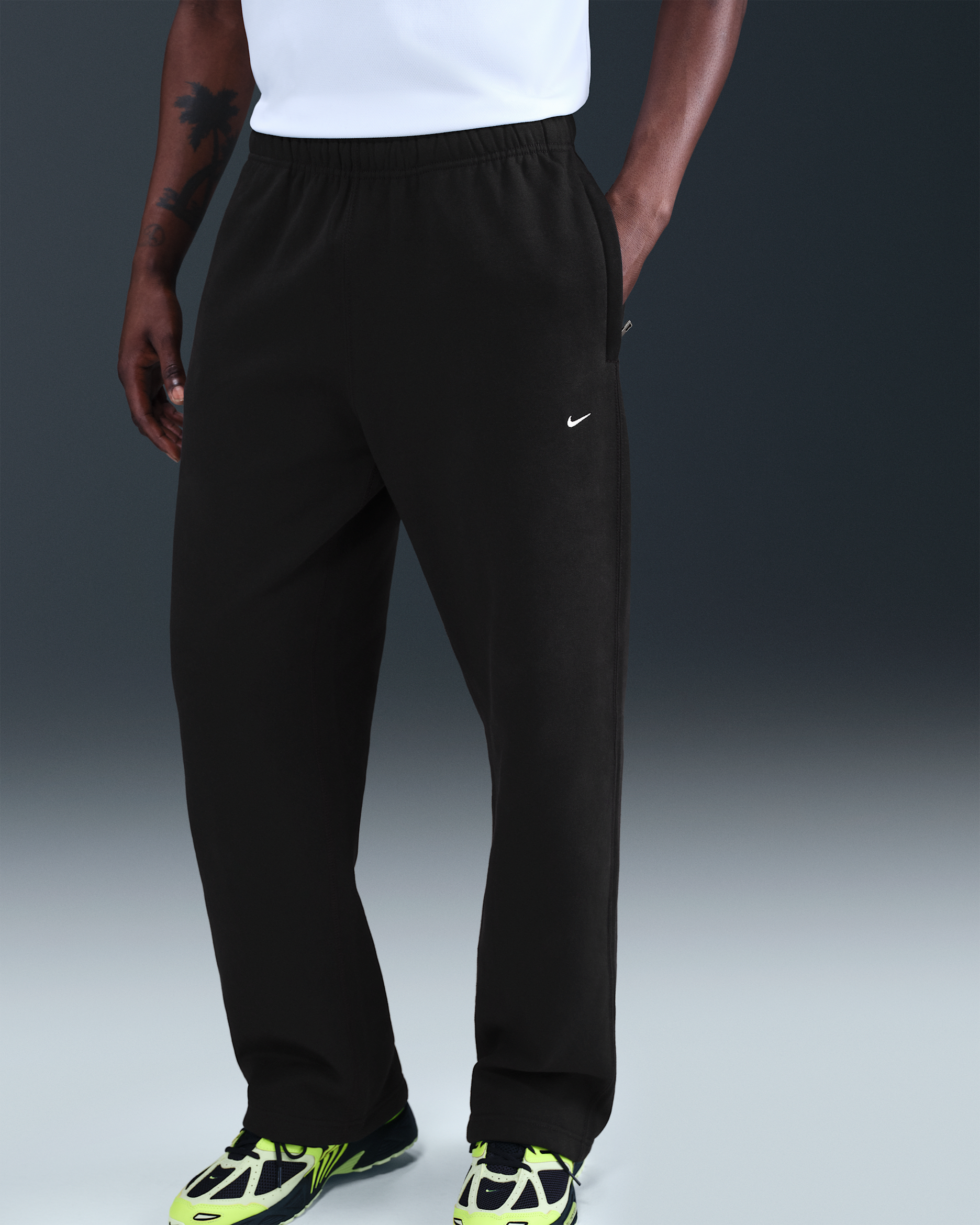 Nike Solo Swoosh Men's Fleece Open-Hem Pants