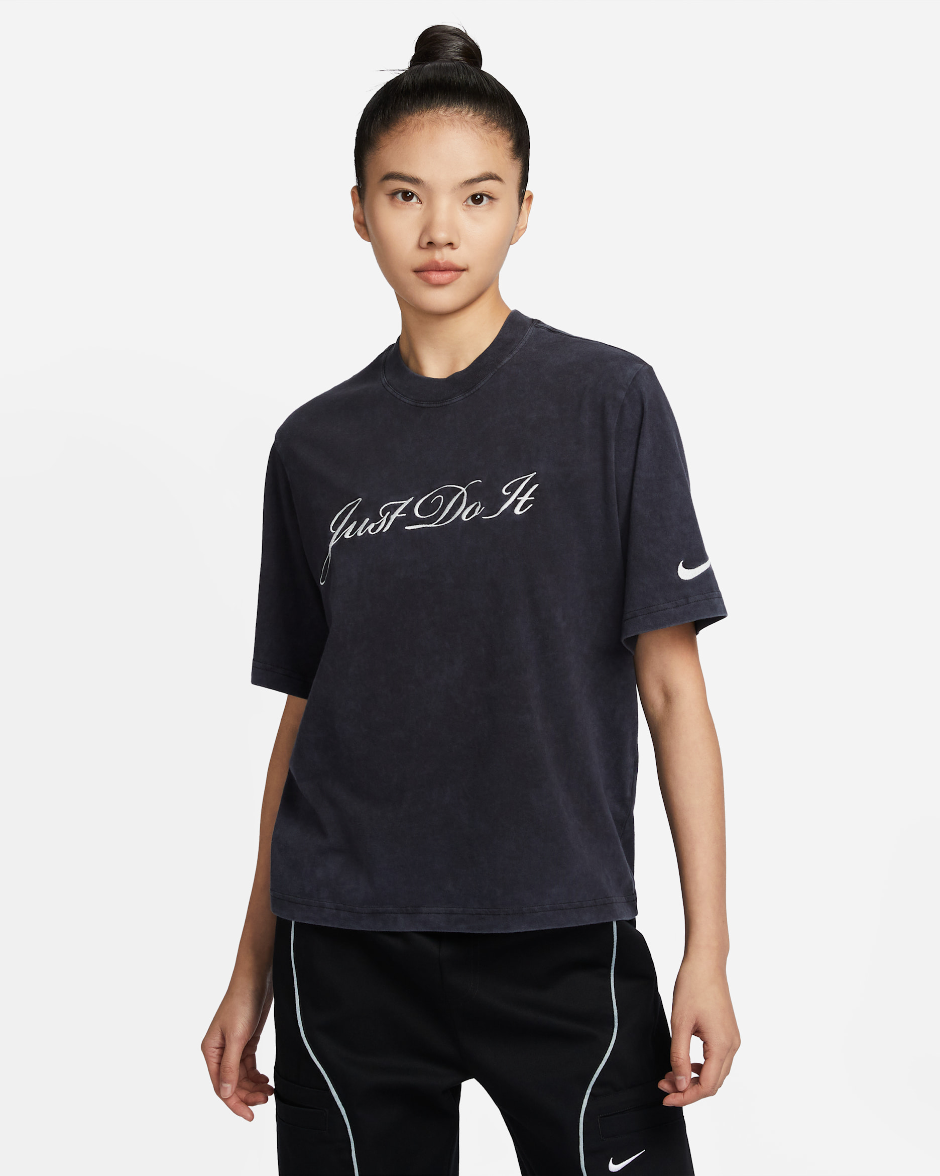 Nike Sportswear Women's T-Shirt - Black/Photon Dust