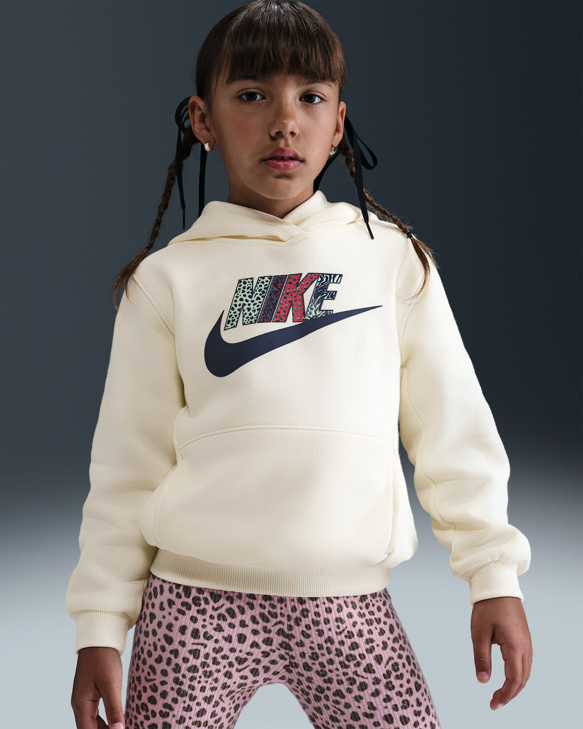 Sudadera con gorro sin cierre para niños talla pequeña Nike Wild Warmth - Perla suave