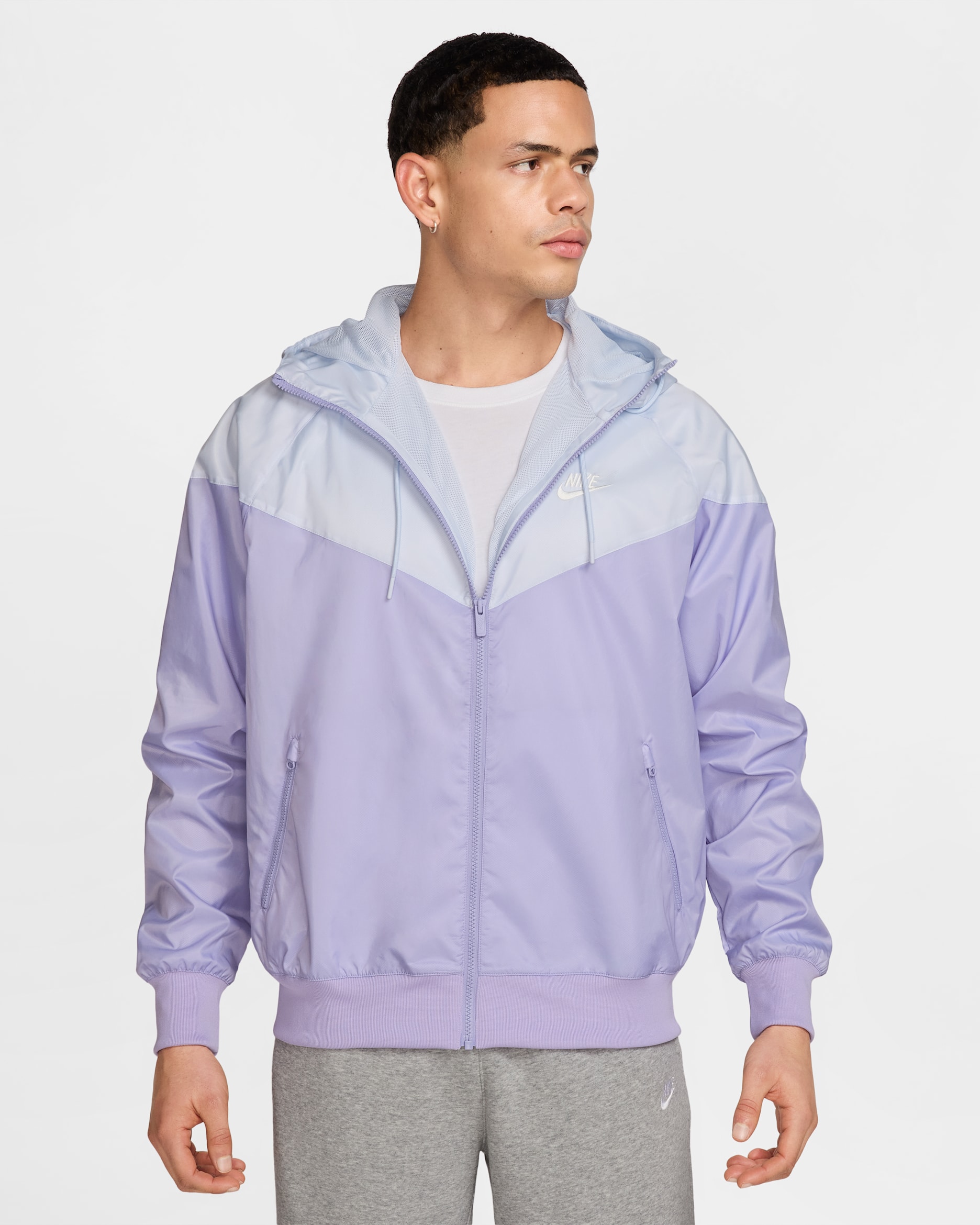 Chamarra con gorro para hombre Nike Sportswear Windrunner - Hortensias/Gris fútbol/Vela