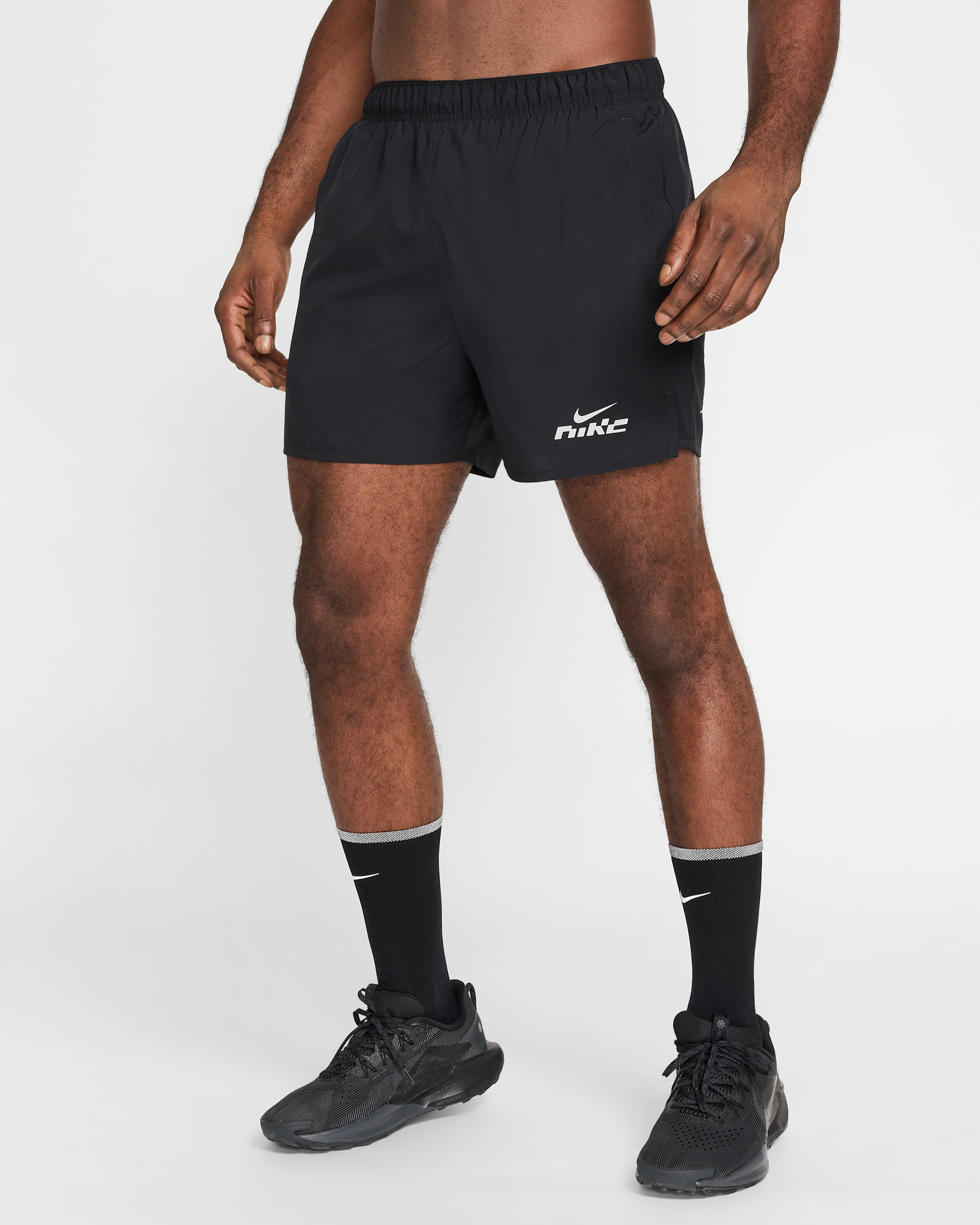 Shorts de correr Dri-FIT de 13 cm con forro de ropa interior para hombre Nike Challenger Flash - Negro/Negro/Negro