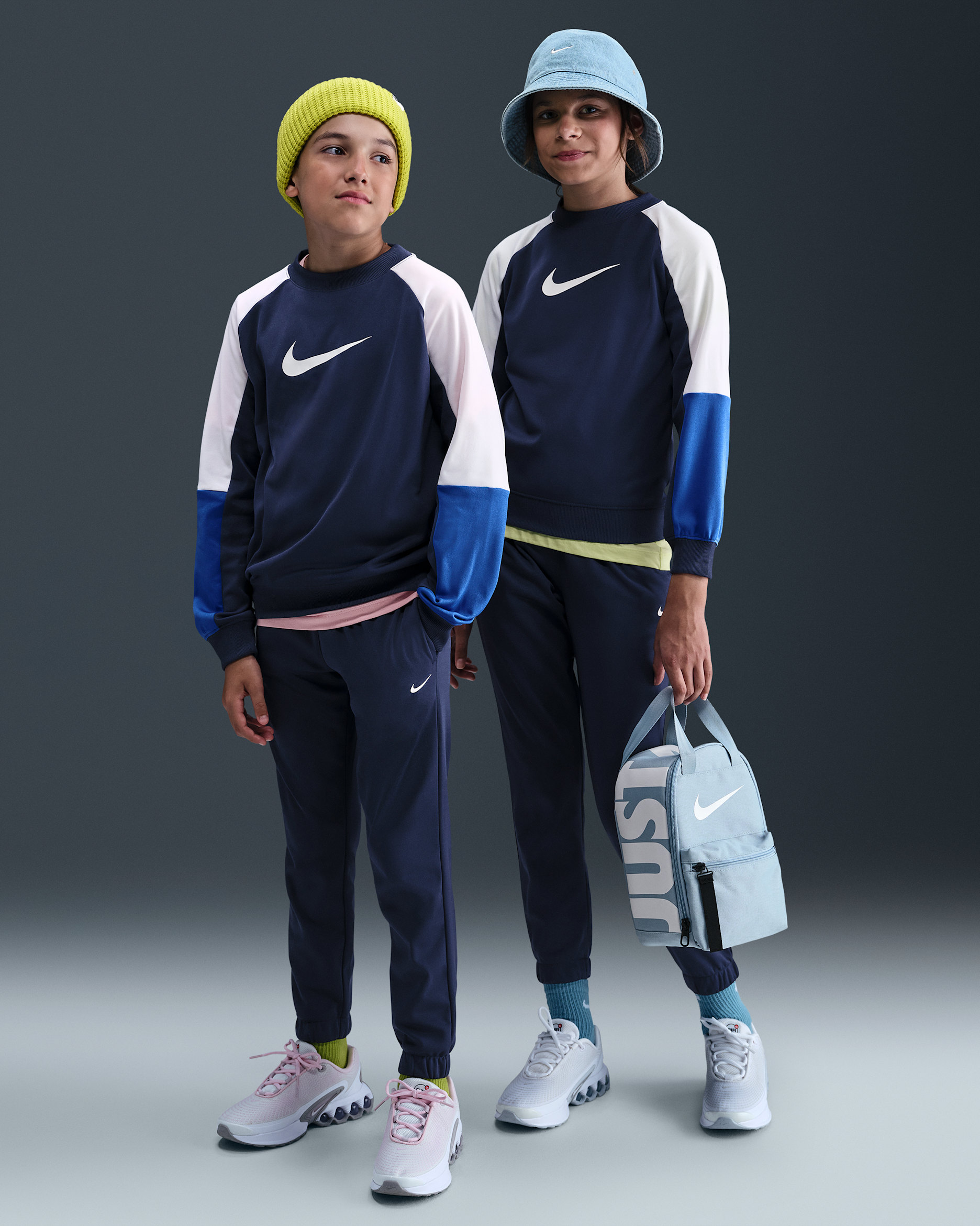 Nike Sportswear Dri-FIT Trainingsanzug (ältere Kinder) - Midnight Navy/Weiß/Game Royal/Weiß