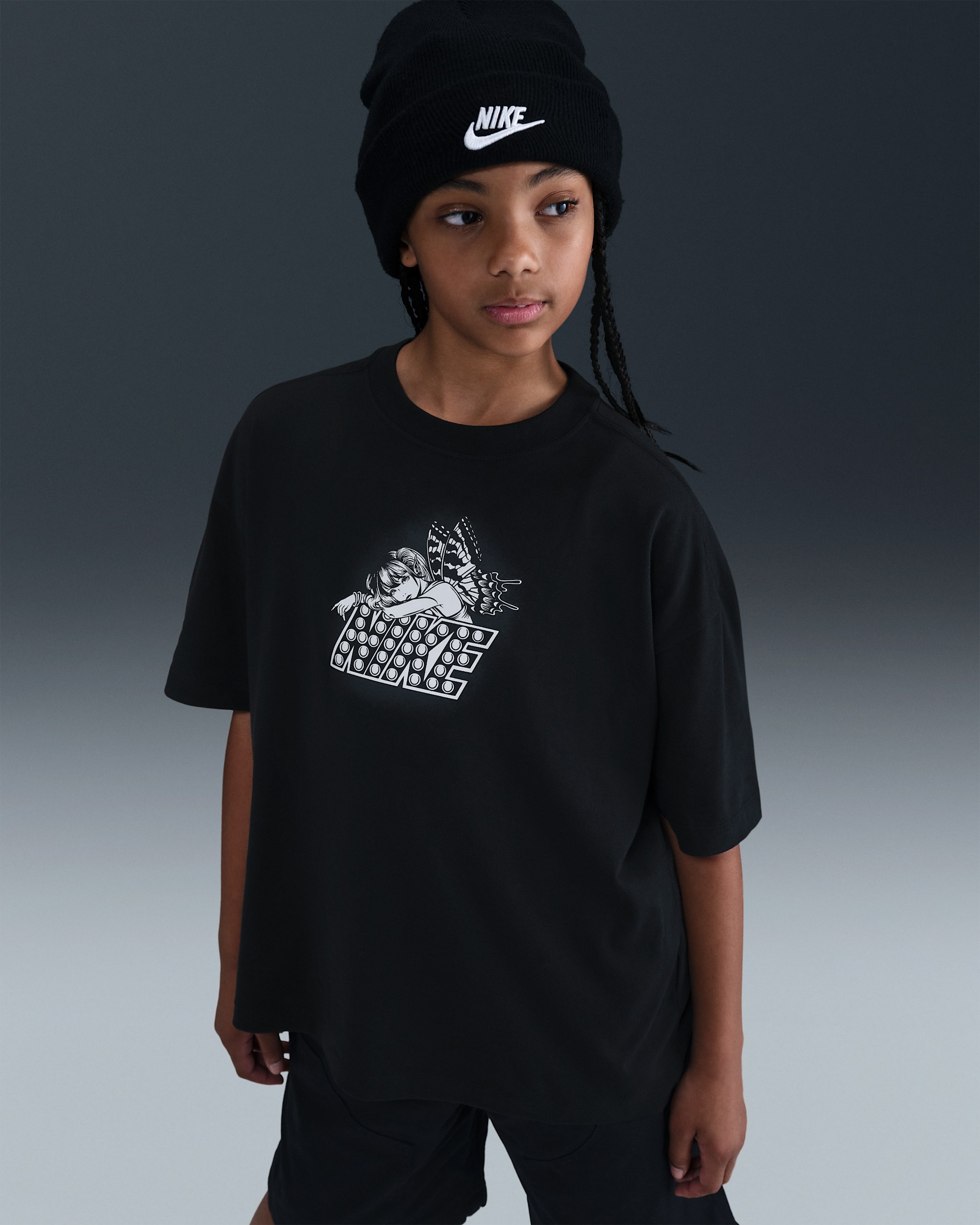 Nike Sportswear Big Kid's (Girls') T-Shirt - Black