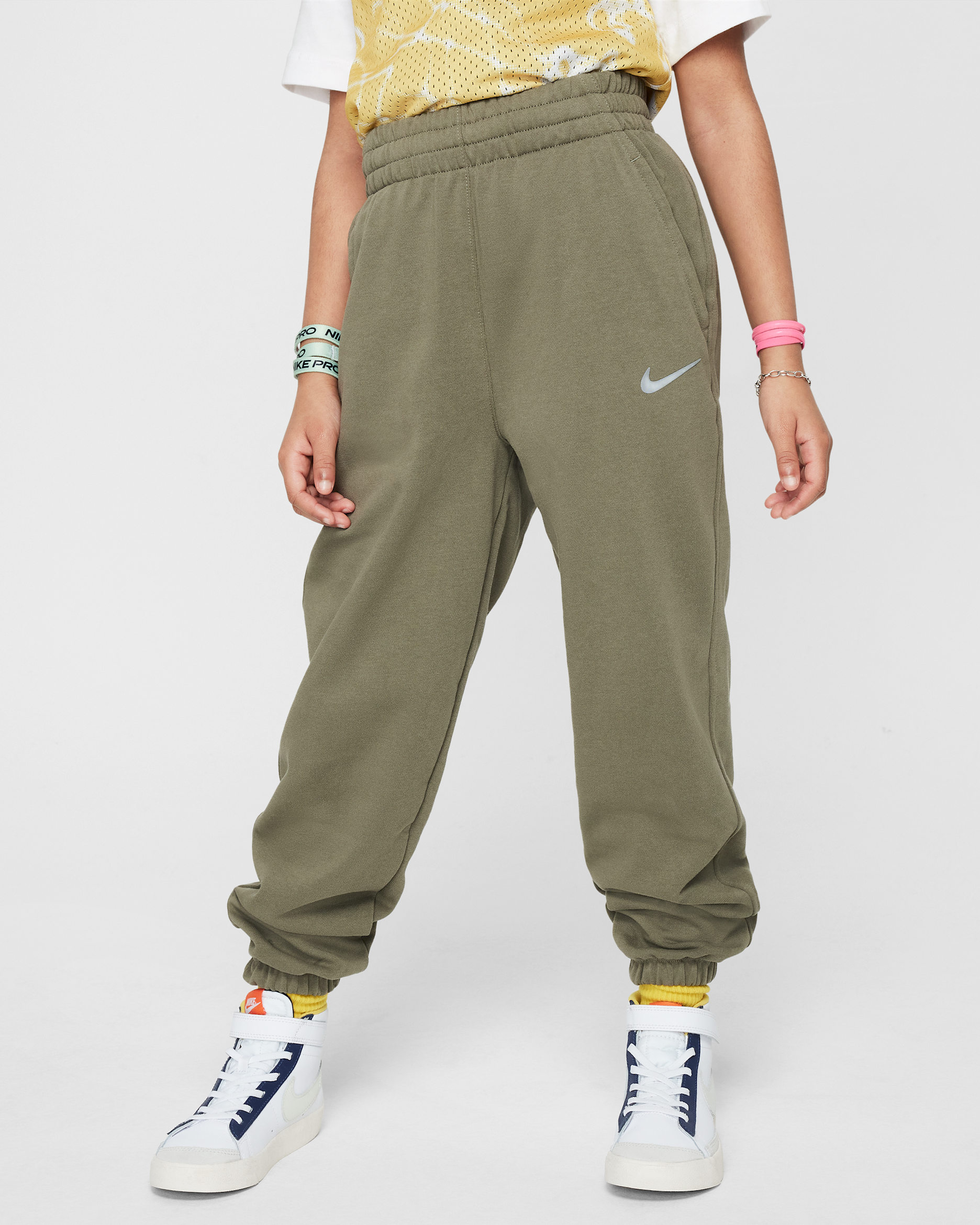 Nike Sportswear Big Kids' (Girls') Dri-FIT Loose Fleece Joggers - Medium Olive