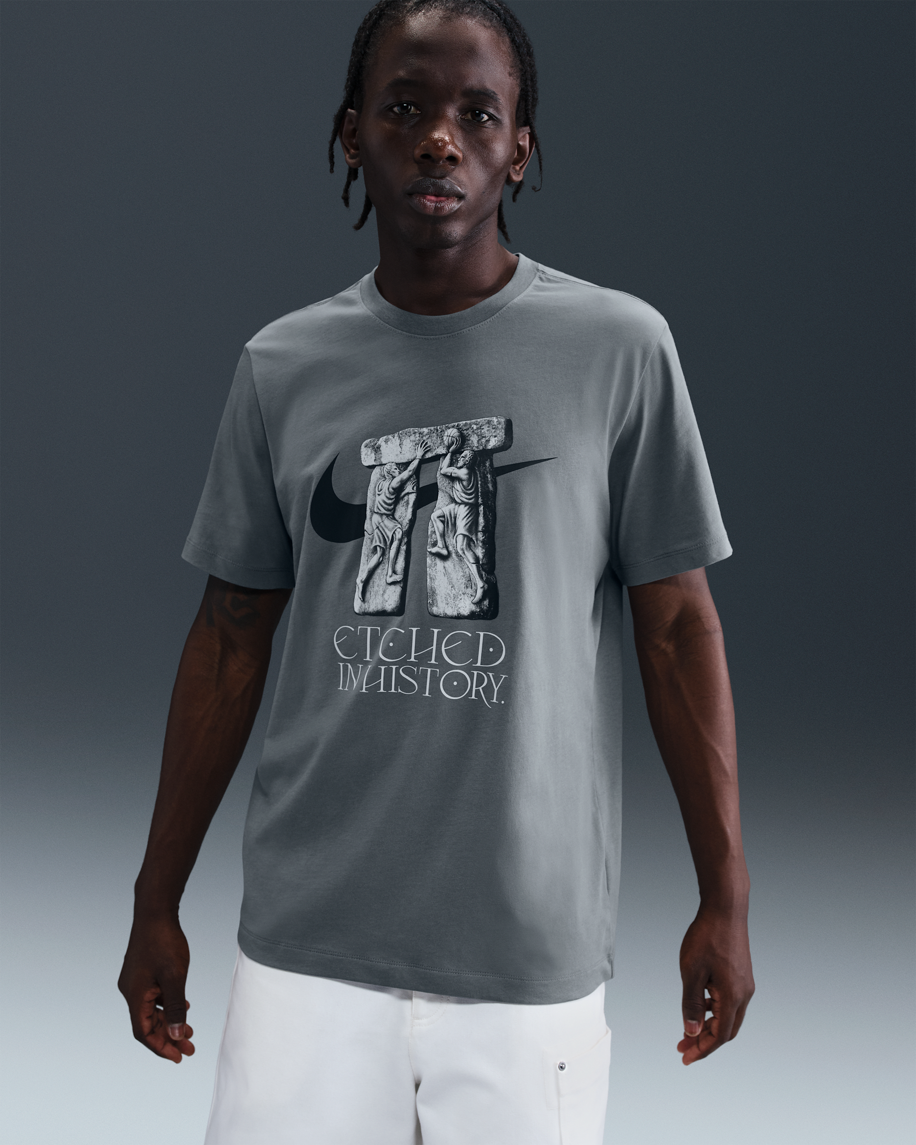 Nike Men's T-Shirt - Smoke Grey