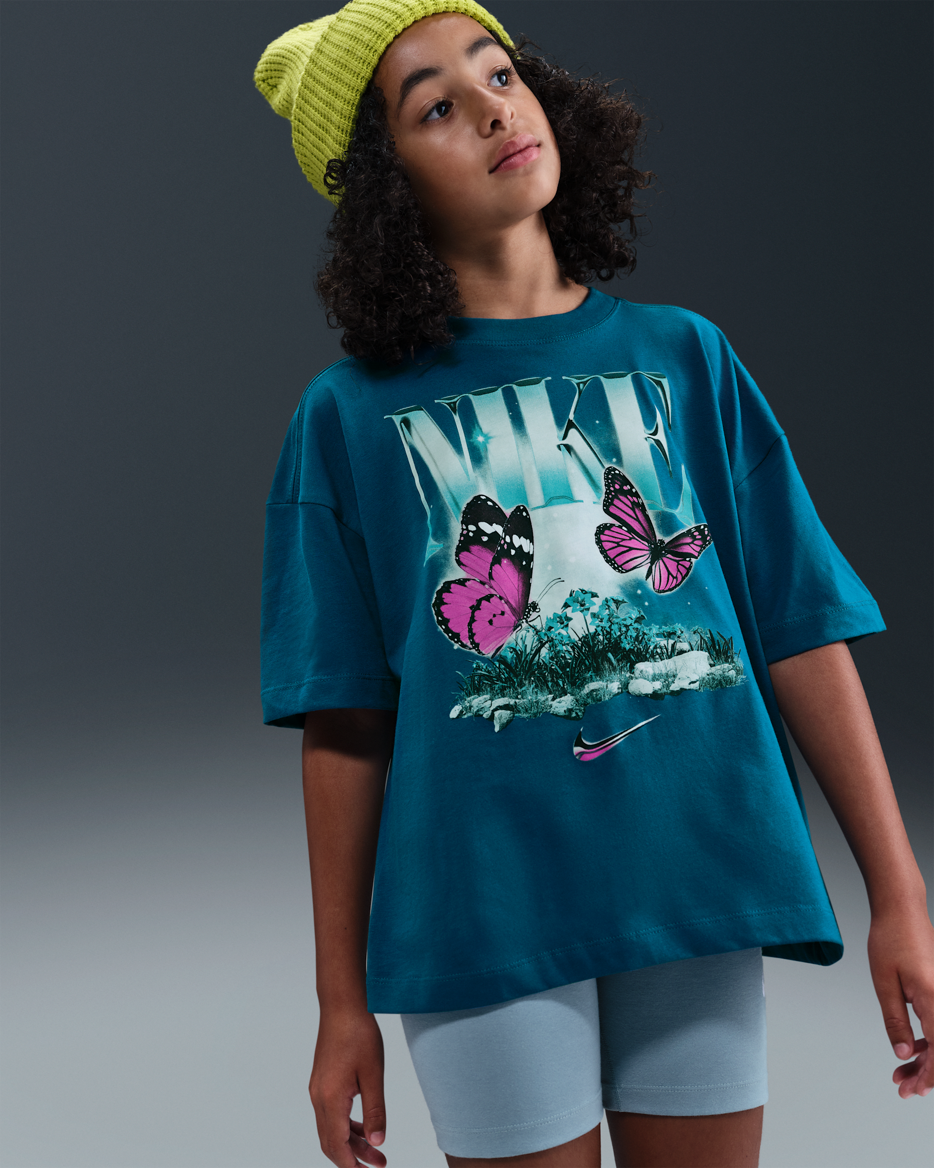 Nike Sportswear Older Kids' (Girls') T-Shirt - Green Abyss