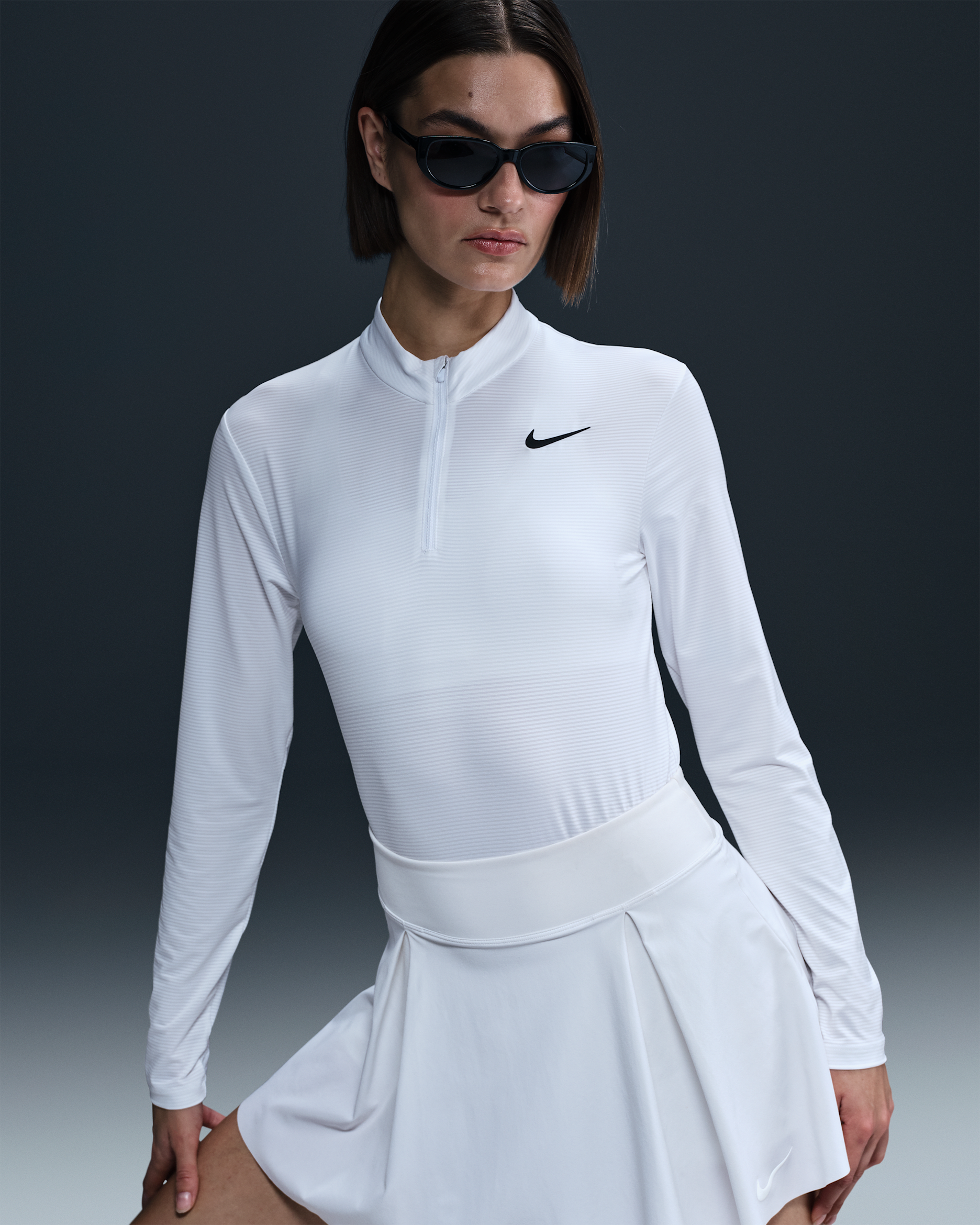 Nike Victory Women's Dri-FIT UV Protection 1/4-Zip Golf Top - White/Black