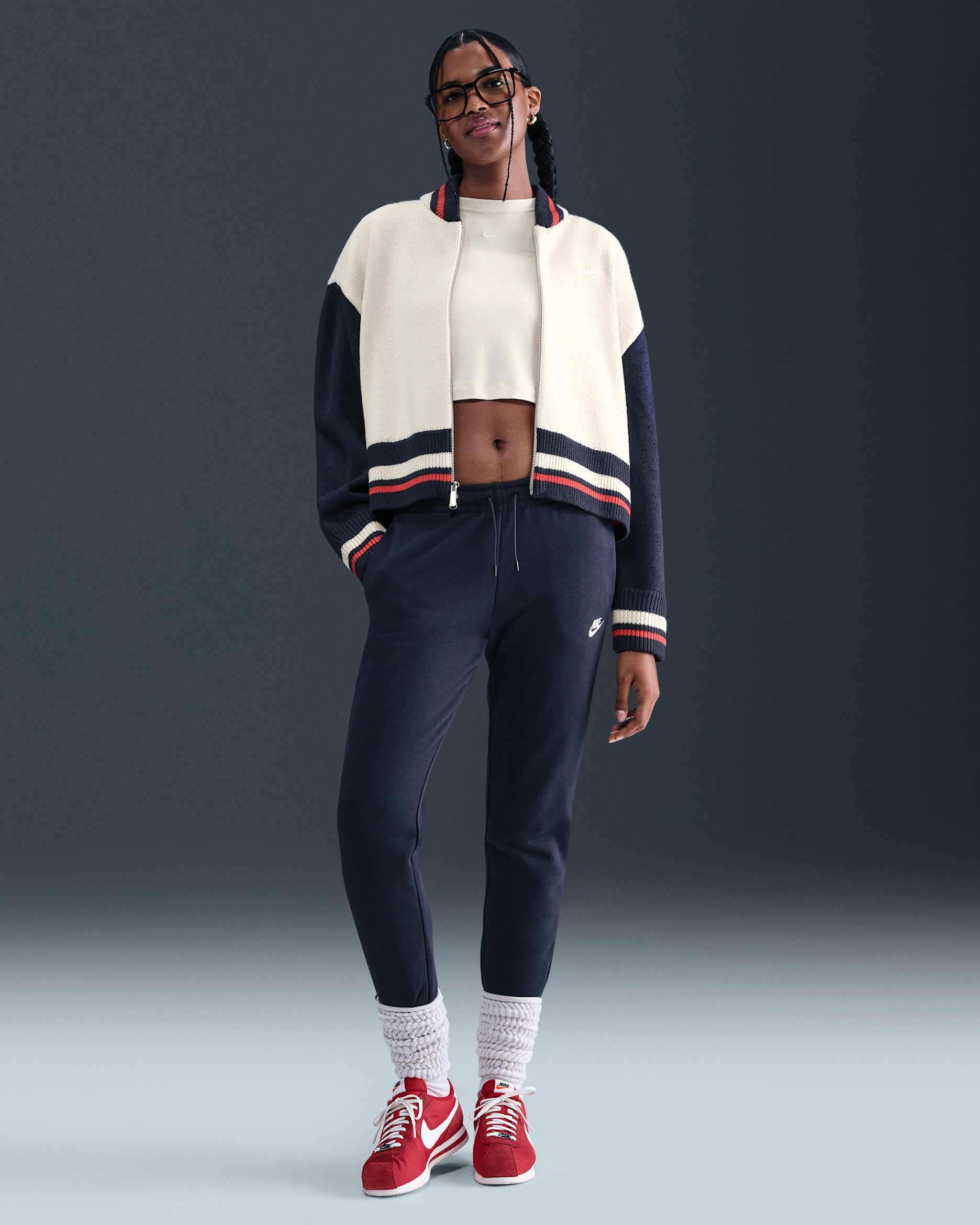 Nike Sportswear Essential Women's Fleece Pants - Obsidian/White