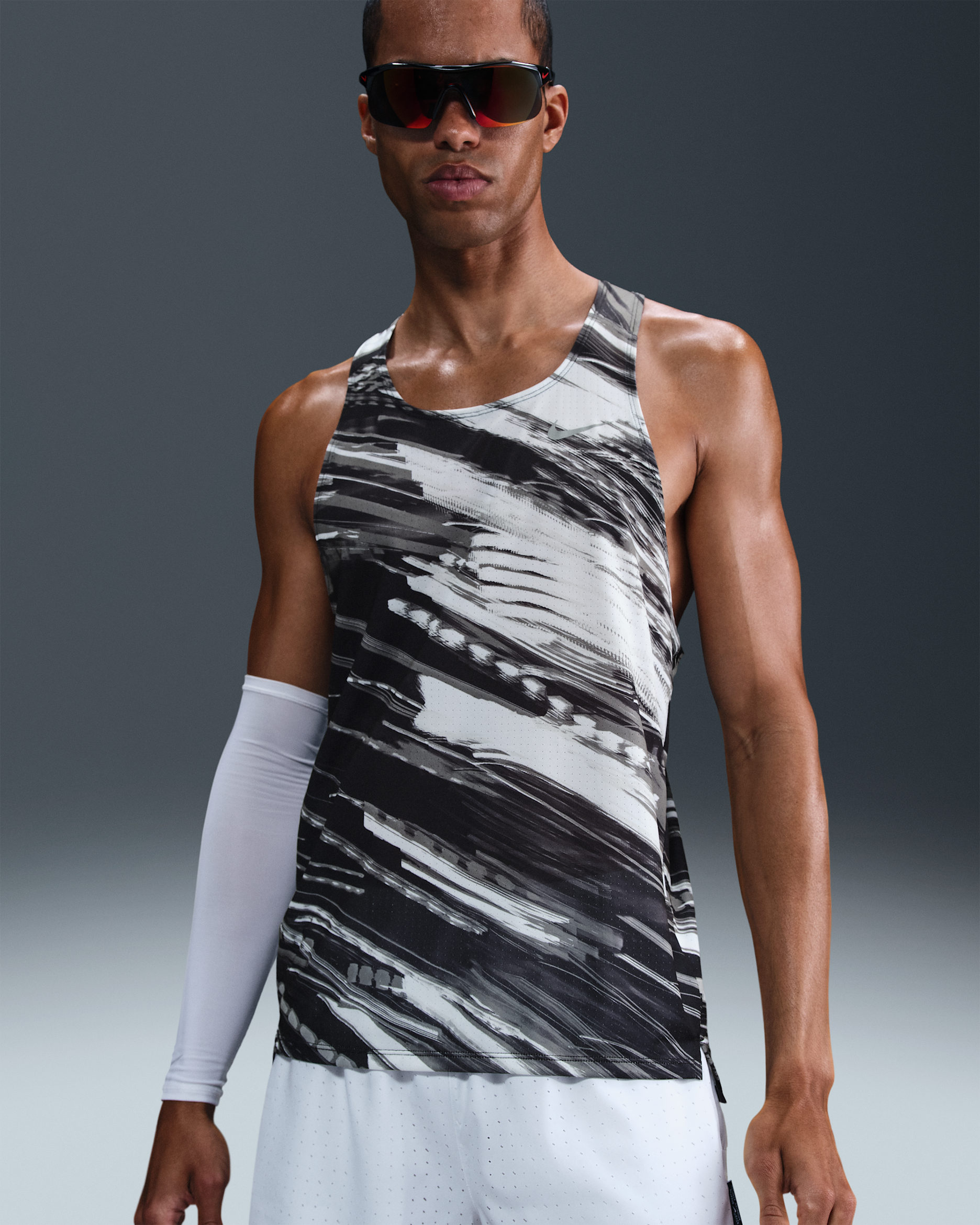 Playera de correr sin mangas Dri-FIT para hombre Nike Fast - Polvo fotón