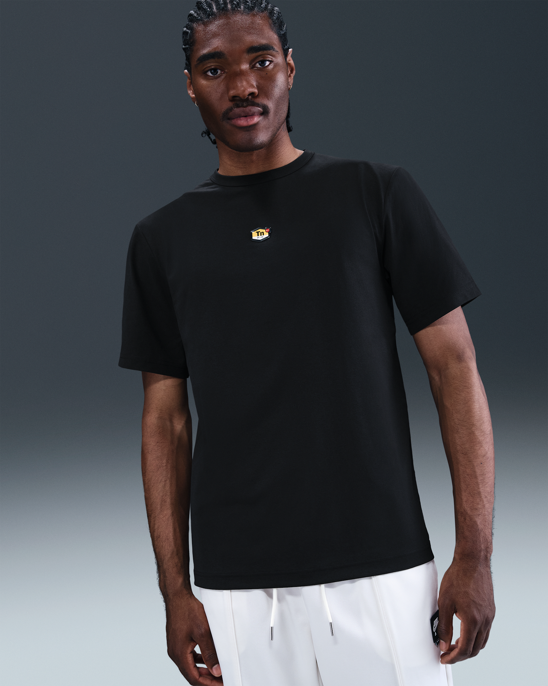 Nike Sportswear Men's T-Shirt - Black/University Red