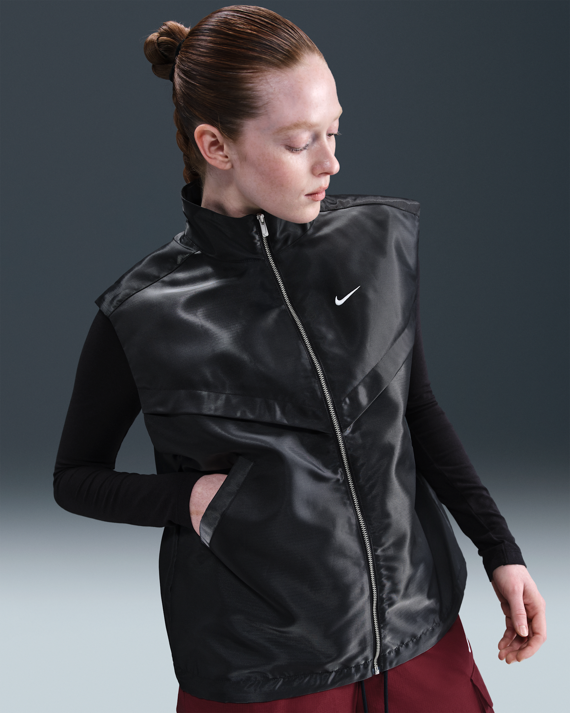 Colete brilhante Nike Sportswear Windrunner para mulher - Preto/Branco