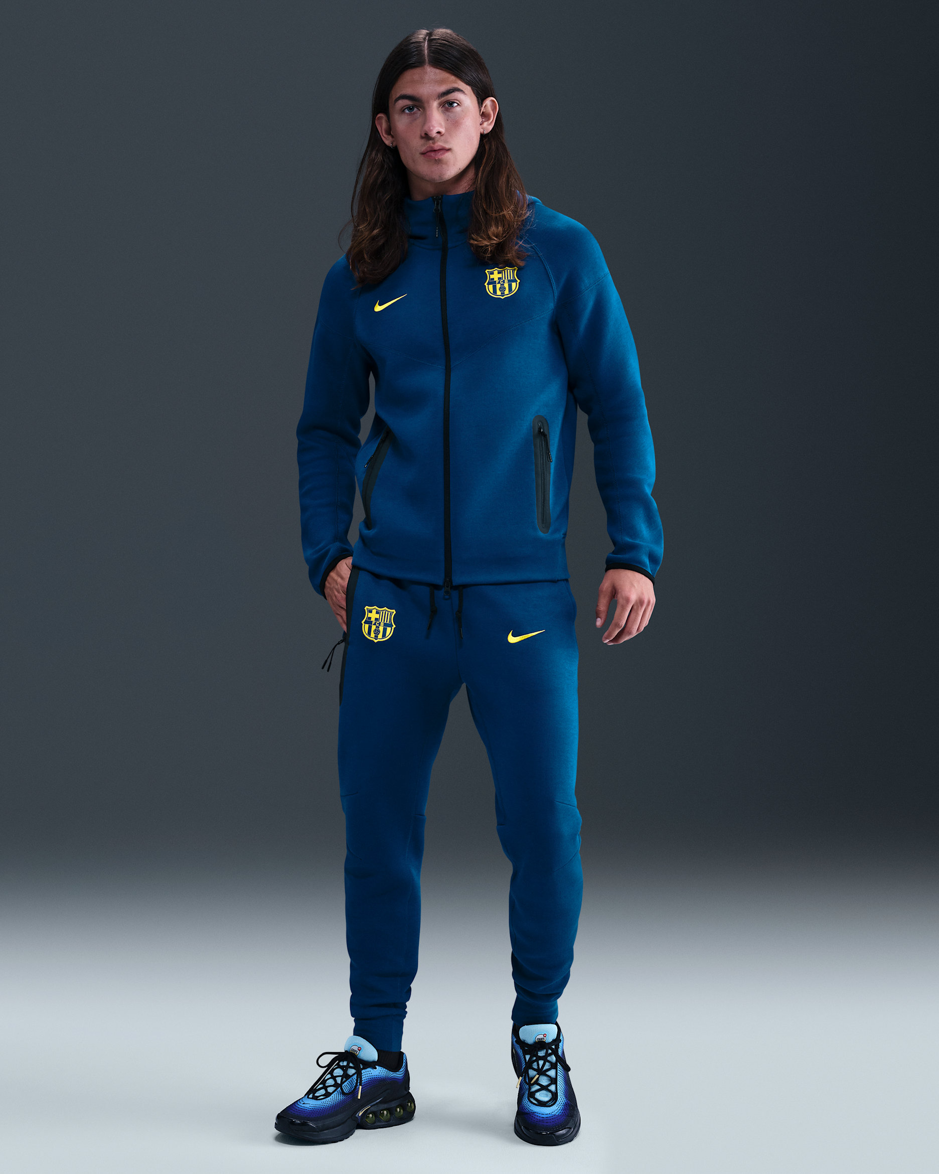 FC Barcelona Tech Fourth Men's Nike Football Fleece Joggers - Gym Blue/Opti Yellow