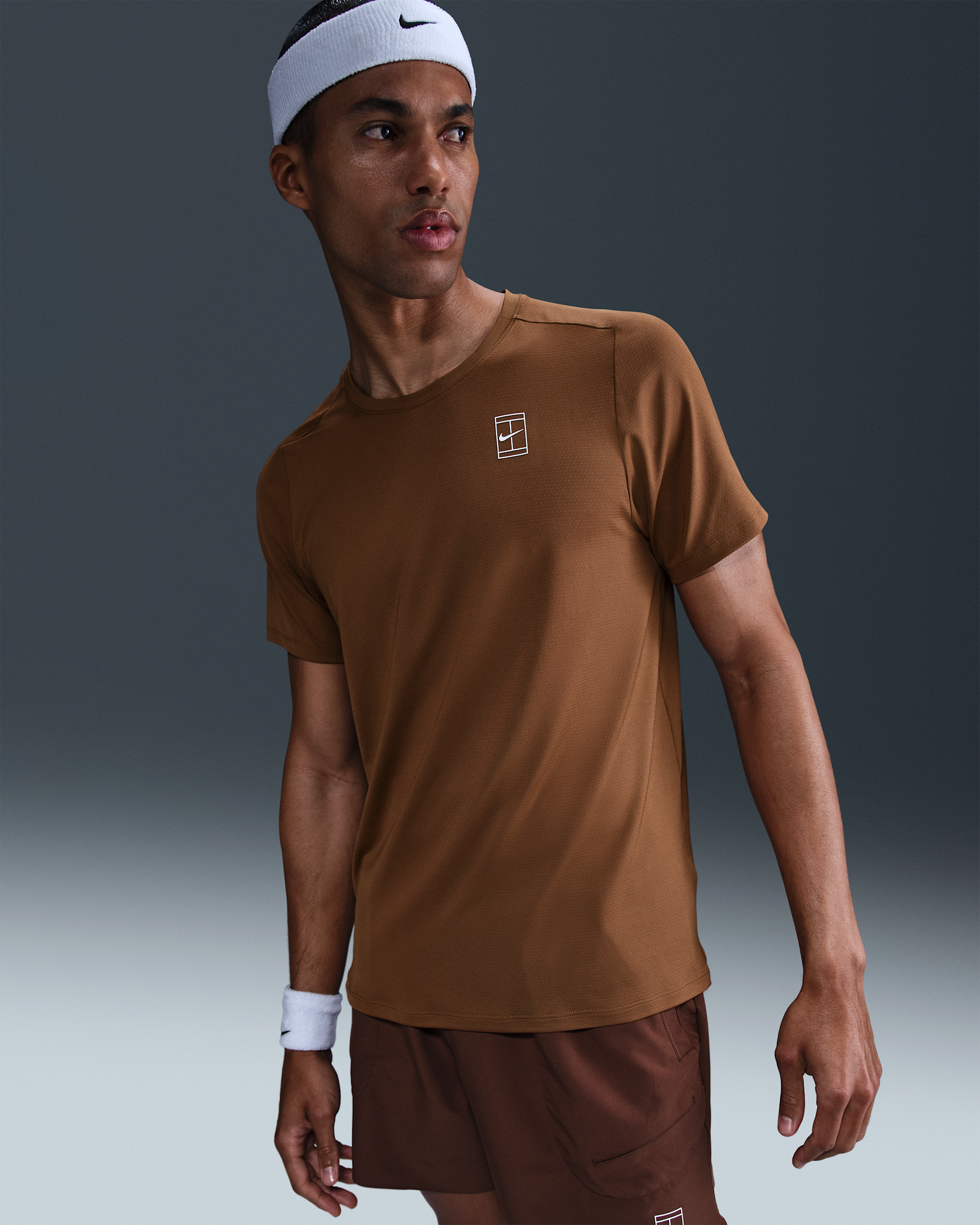 NikeCourt Advantage Men's Dri-FIT Tennis Top - Light British Tan/Psychic Blue/White