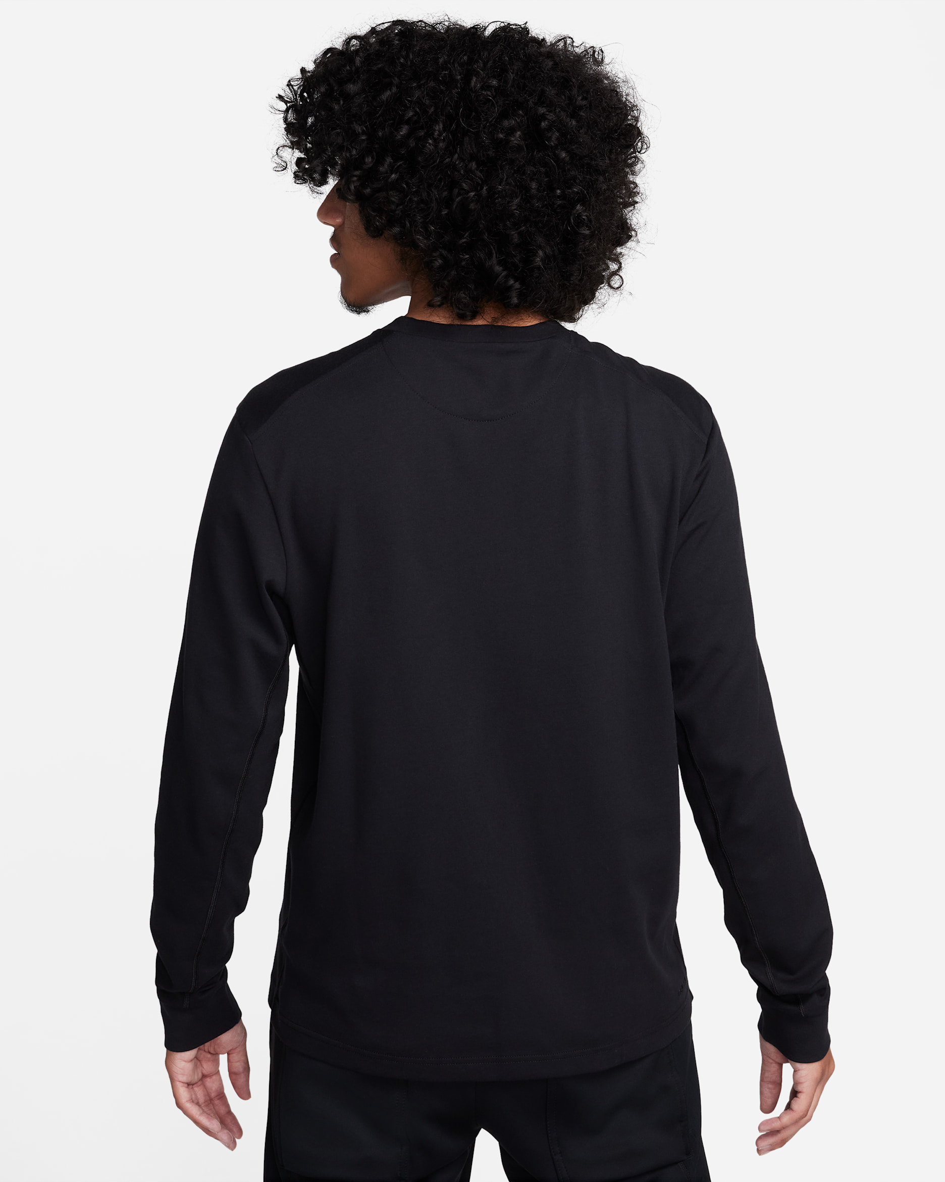 Nike Primary Men's Dri-FIT Long-Sleeve Versatile Top