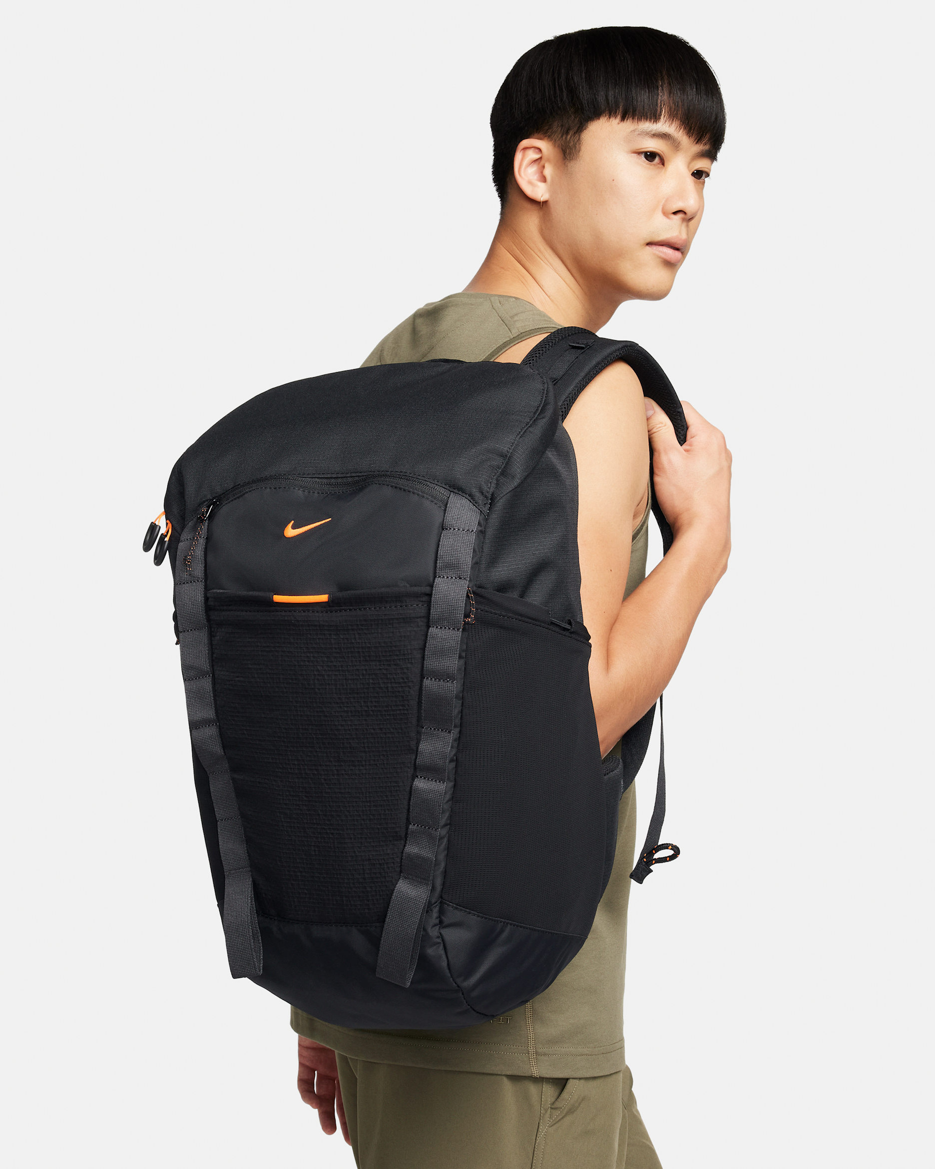 เป้สะพายหลัง Nike Hike (27 ล.) - ดำ/Anthracite/Total Orange