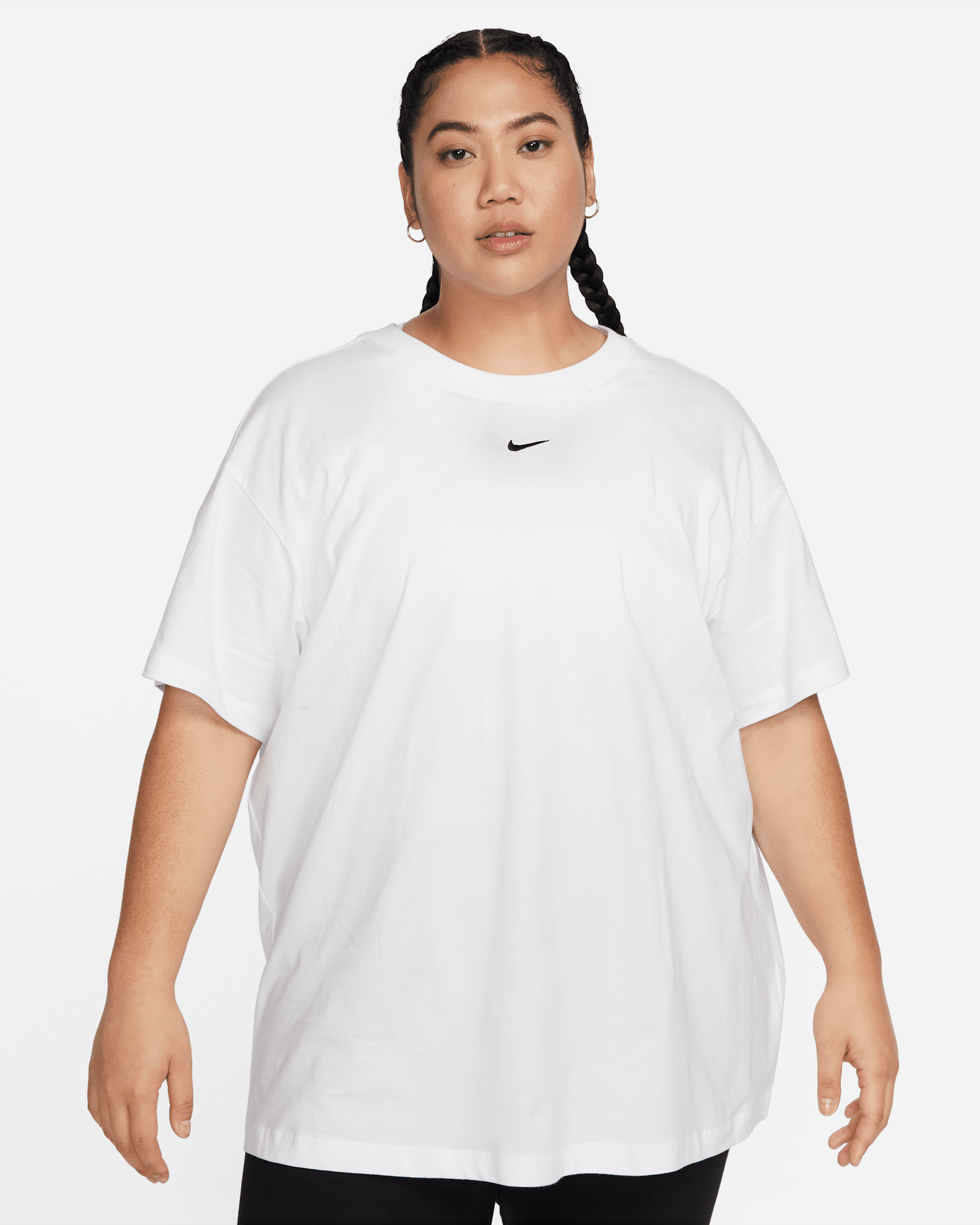 Dámské tričko Nike Sportswear Essential (větší velikost) - Bílá/Černá