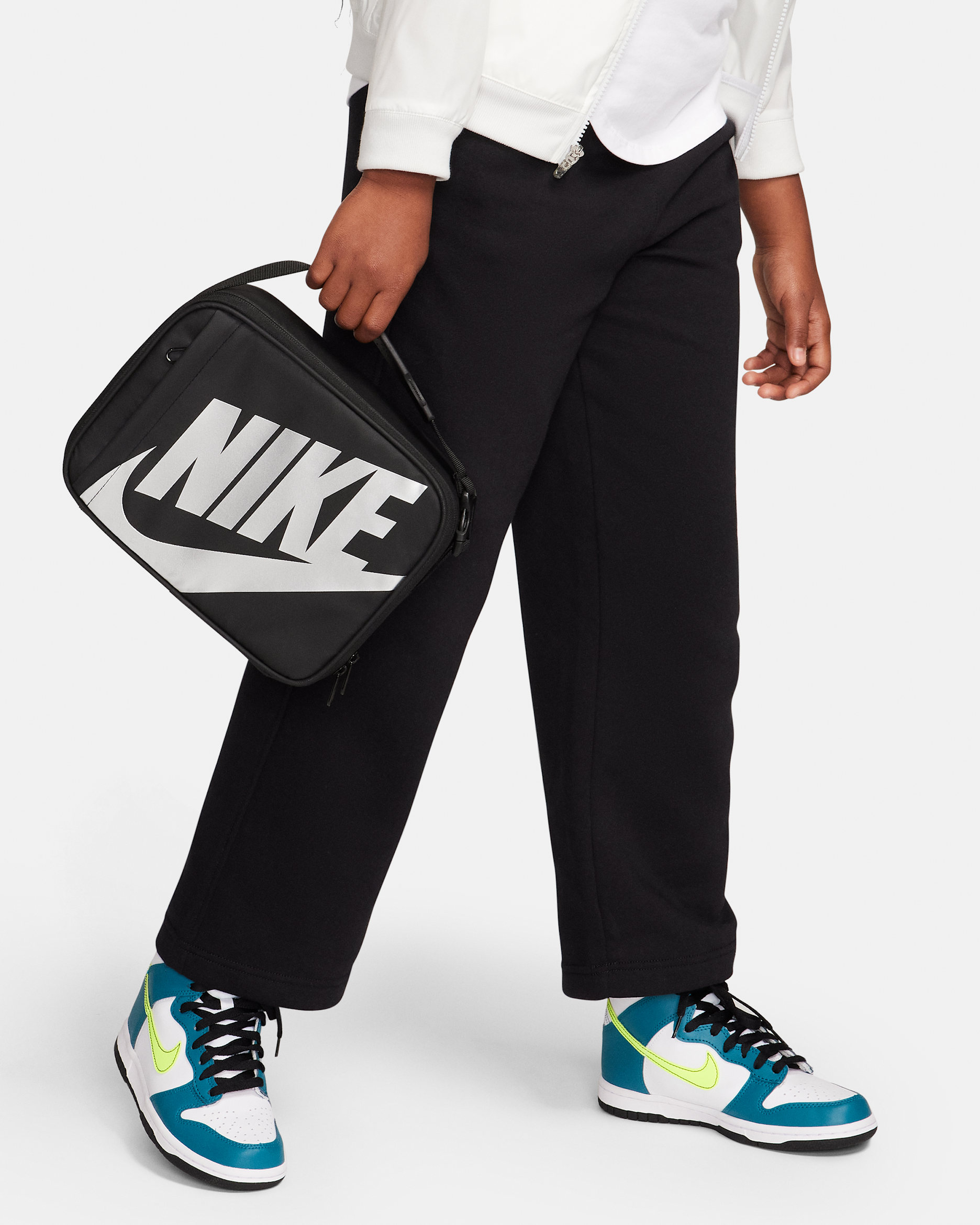 Lonchera Nike Futura Coated Fuel Pack (4 l) - Negro