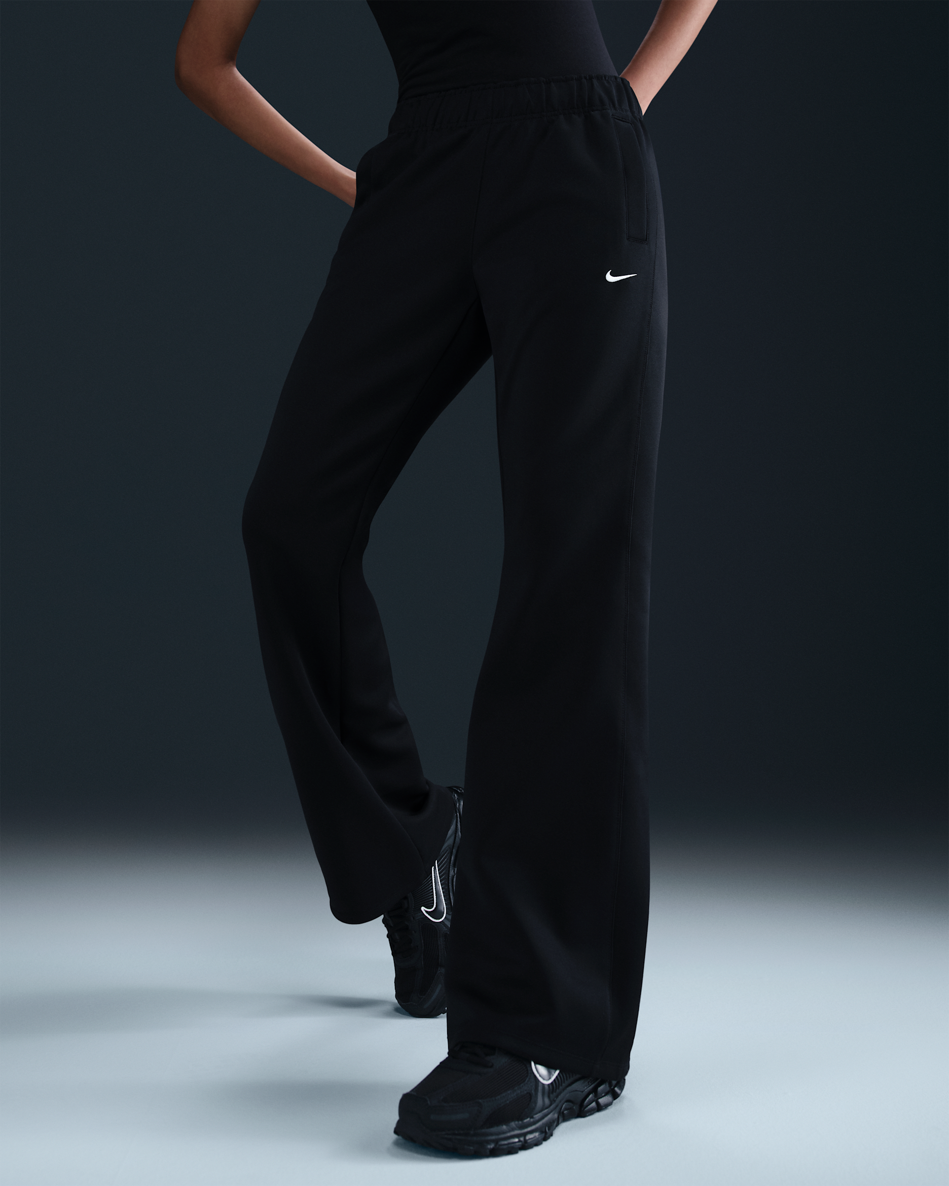 Nike Sportswear Windrunner Women's Mid-Rise Slim Knit Pants