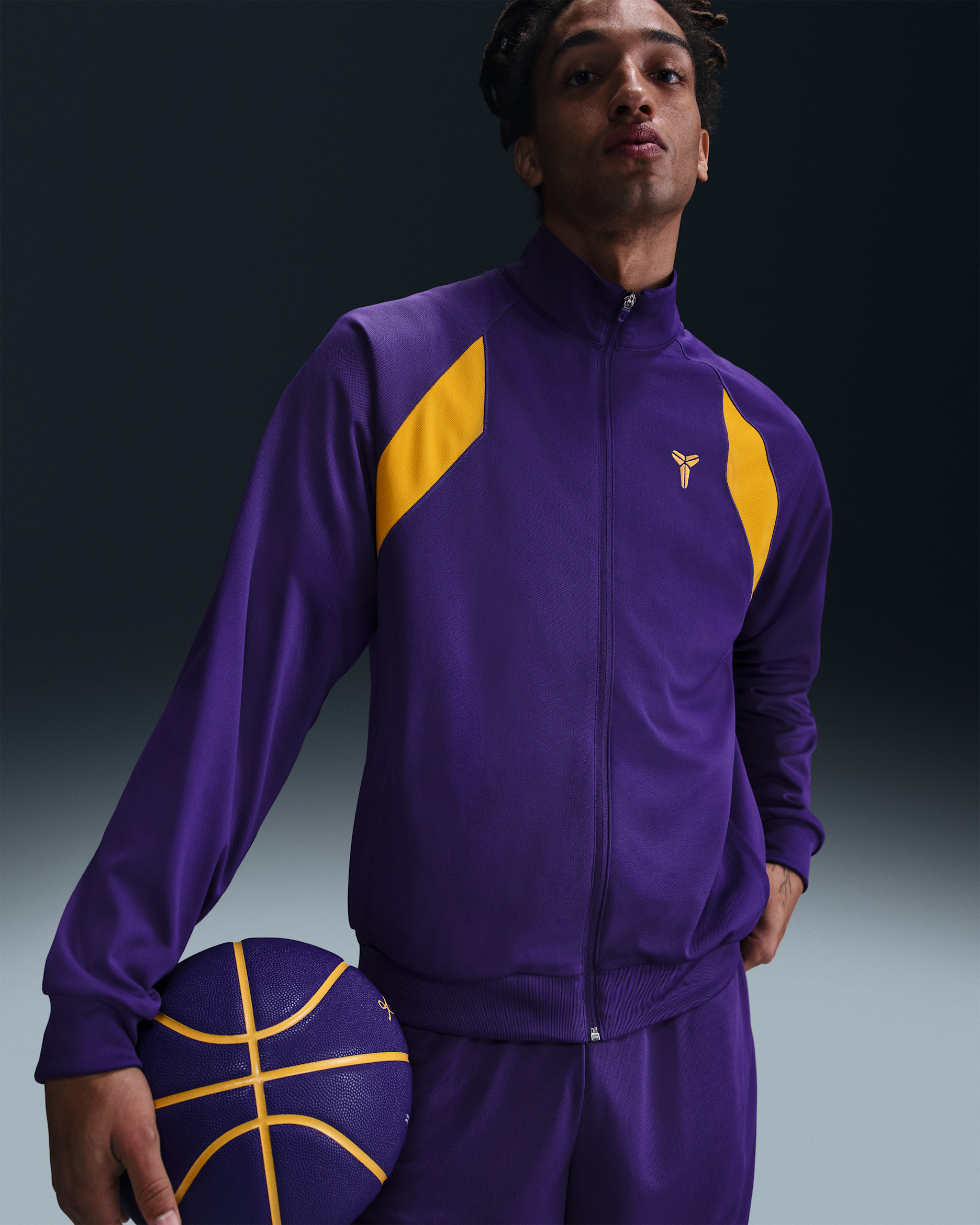 Chamarra Dri-FIT de tejido Knit Kobe - Morado cancha/Oro universitario/Oro universitario