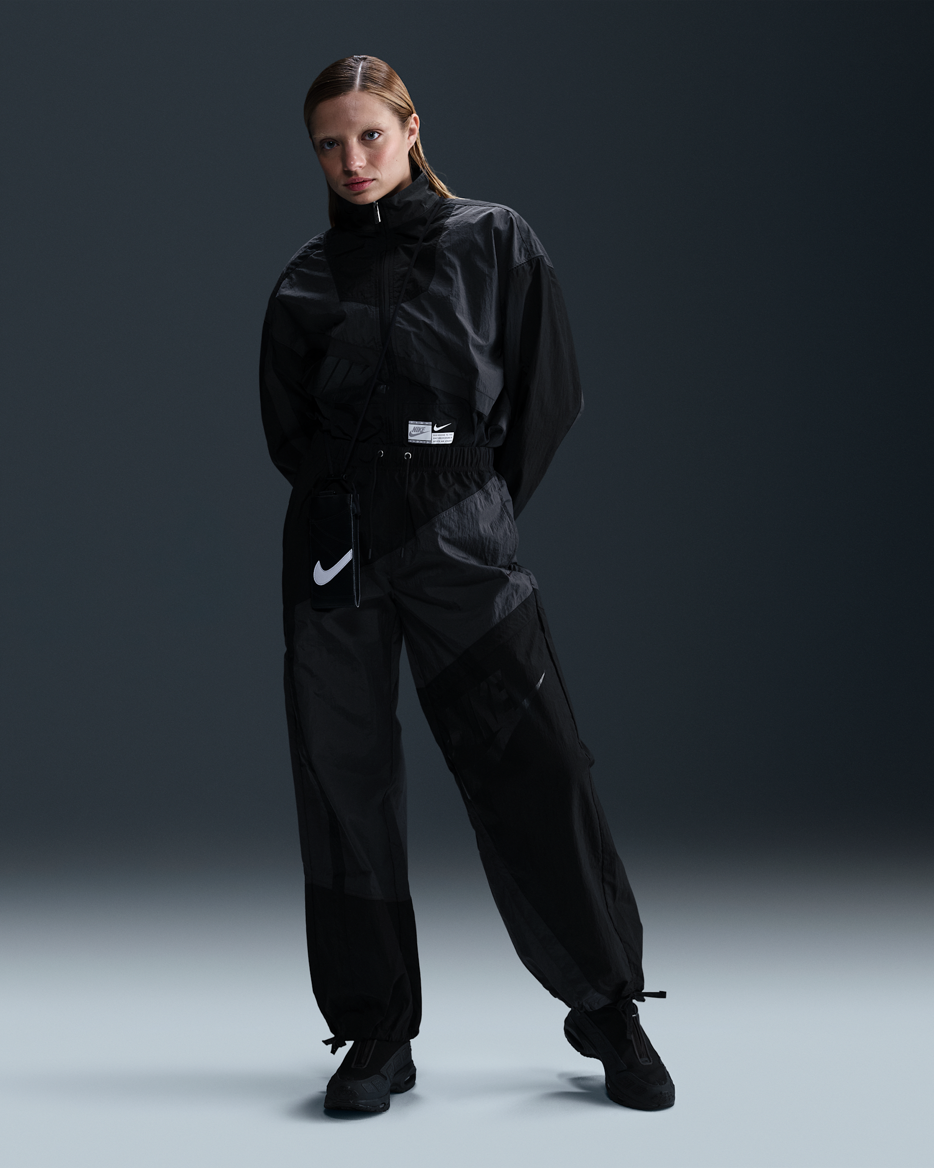 Nike Sportswear Women's Mid-Rise Loose Woven Open-Hem Trousers - Anthracite/Black/Black/Black