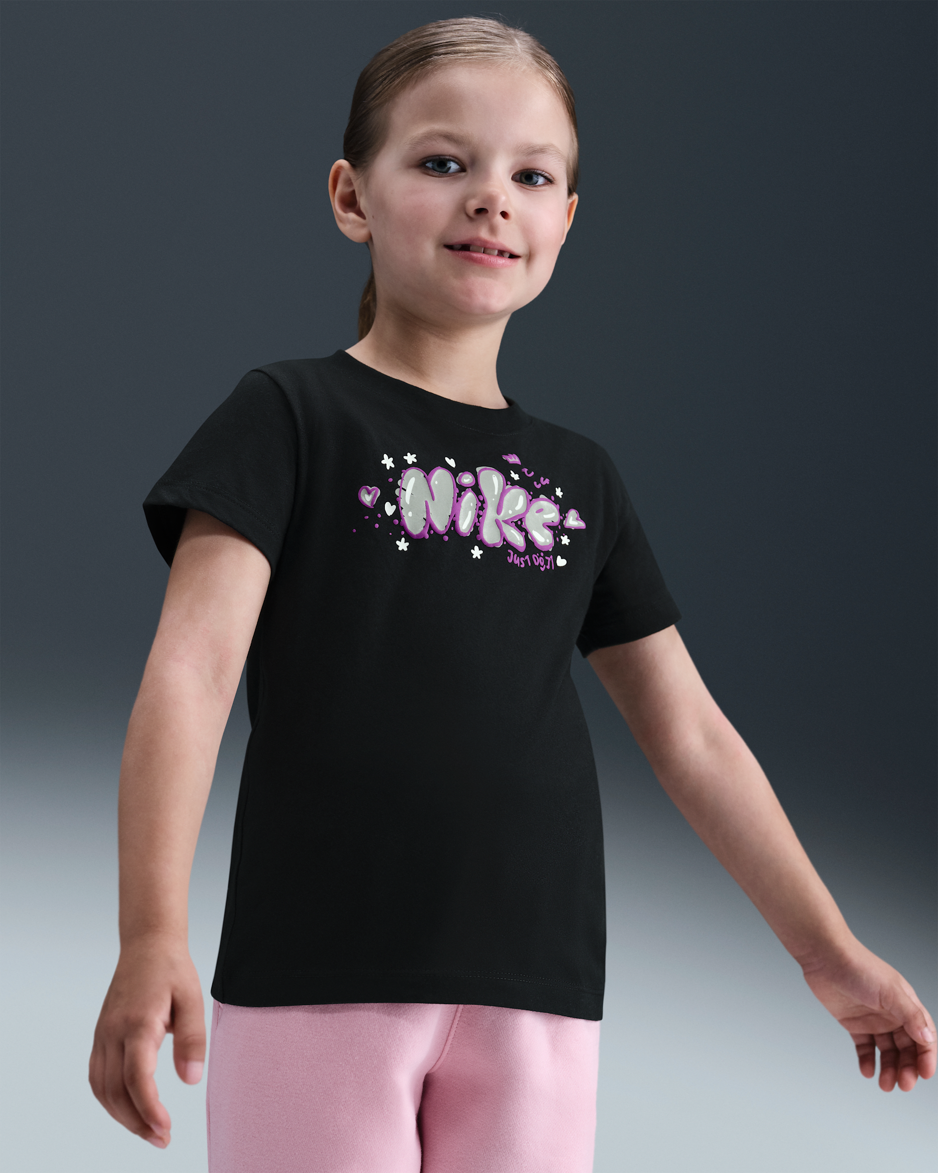 Playera Ringlet con gráfico para niños talla pequeña Nike Essentials - Negro