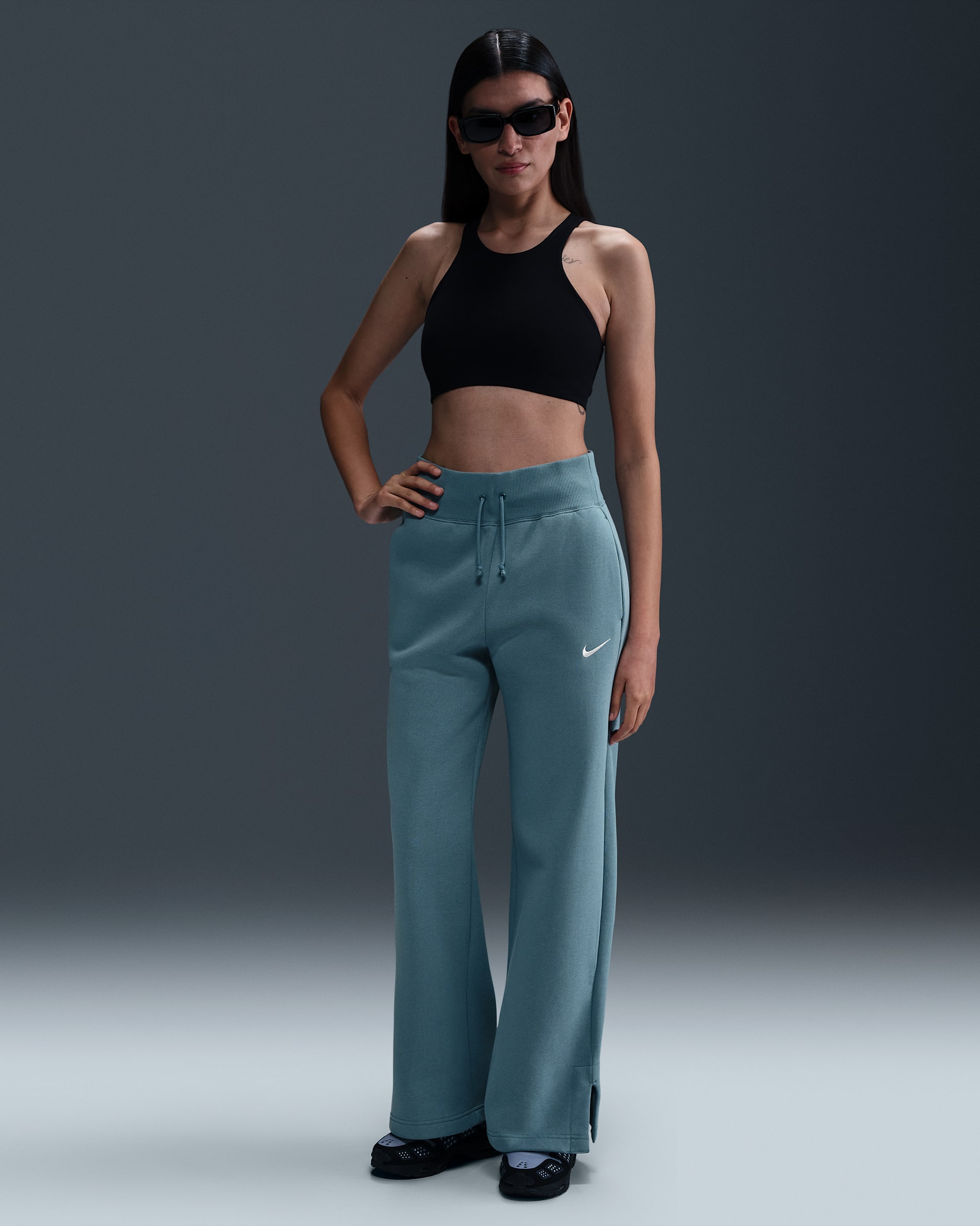Pants de entrenamiento de tiro alto y piernas anchas para mujer Nike Sportswear Phoenix Fleece - Azul humeante/Vela
