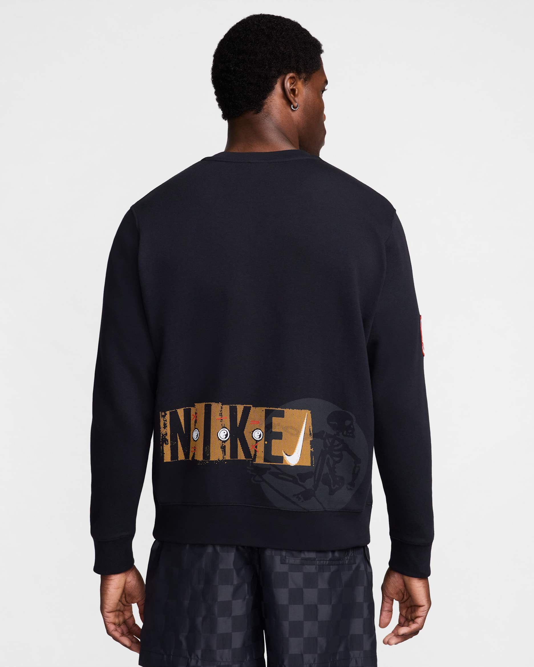 Nike Sportswear Club Fleece Men's Crew-Neck French Terry Sweatshirt - Black