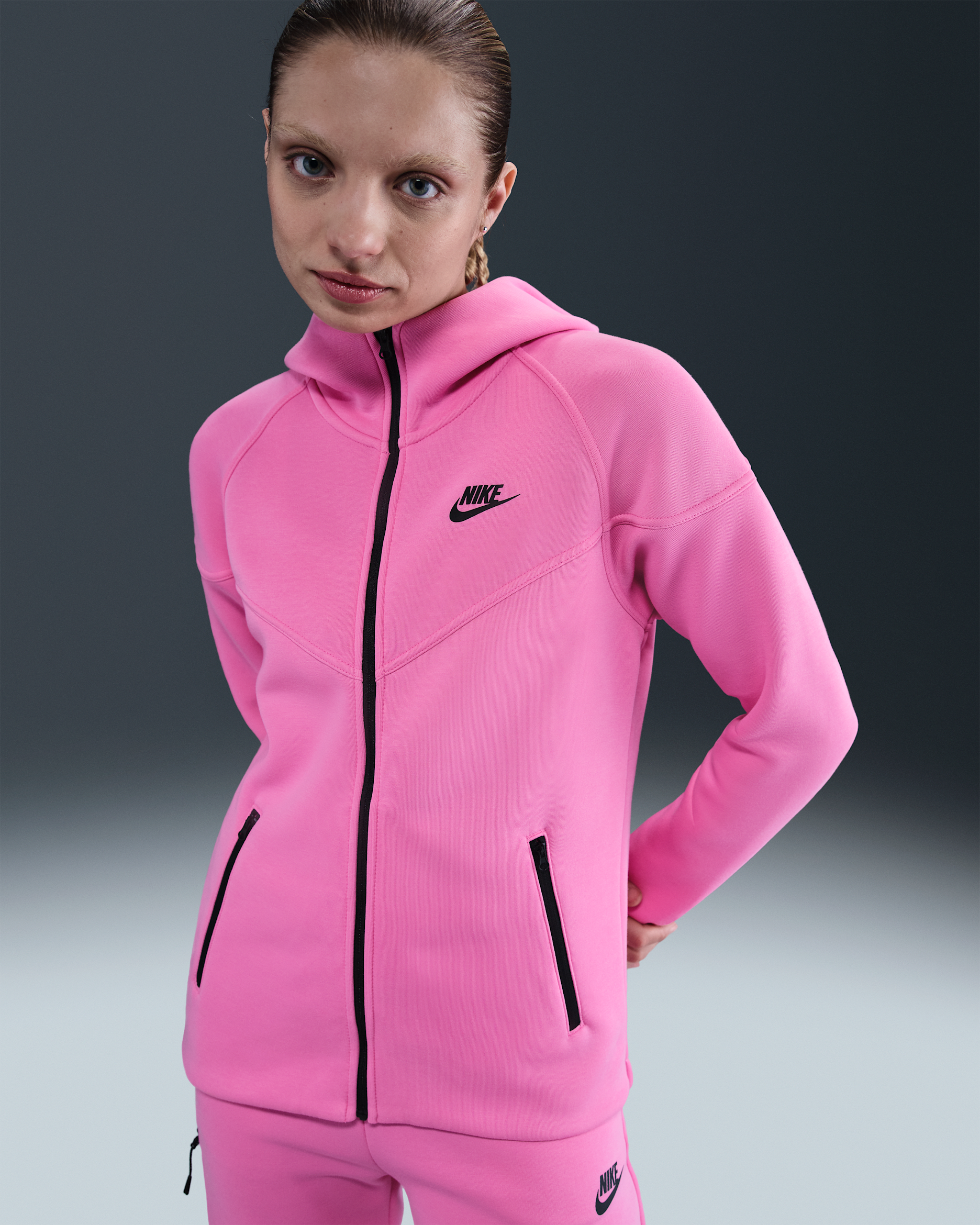 Nike Sportswear Tech Fleece Windrunner Women's Full-Zip Hoodie - Playful Pink/Black