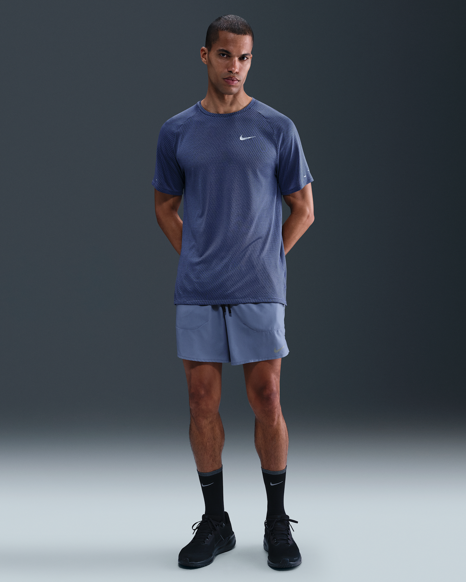 Nike Stride Dri-FIT hardloopshorts met binnenbroek voor heren (18 cm) - World Indigo/Zwart
