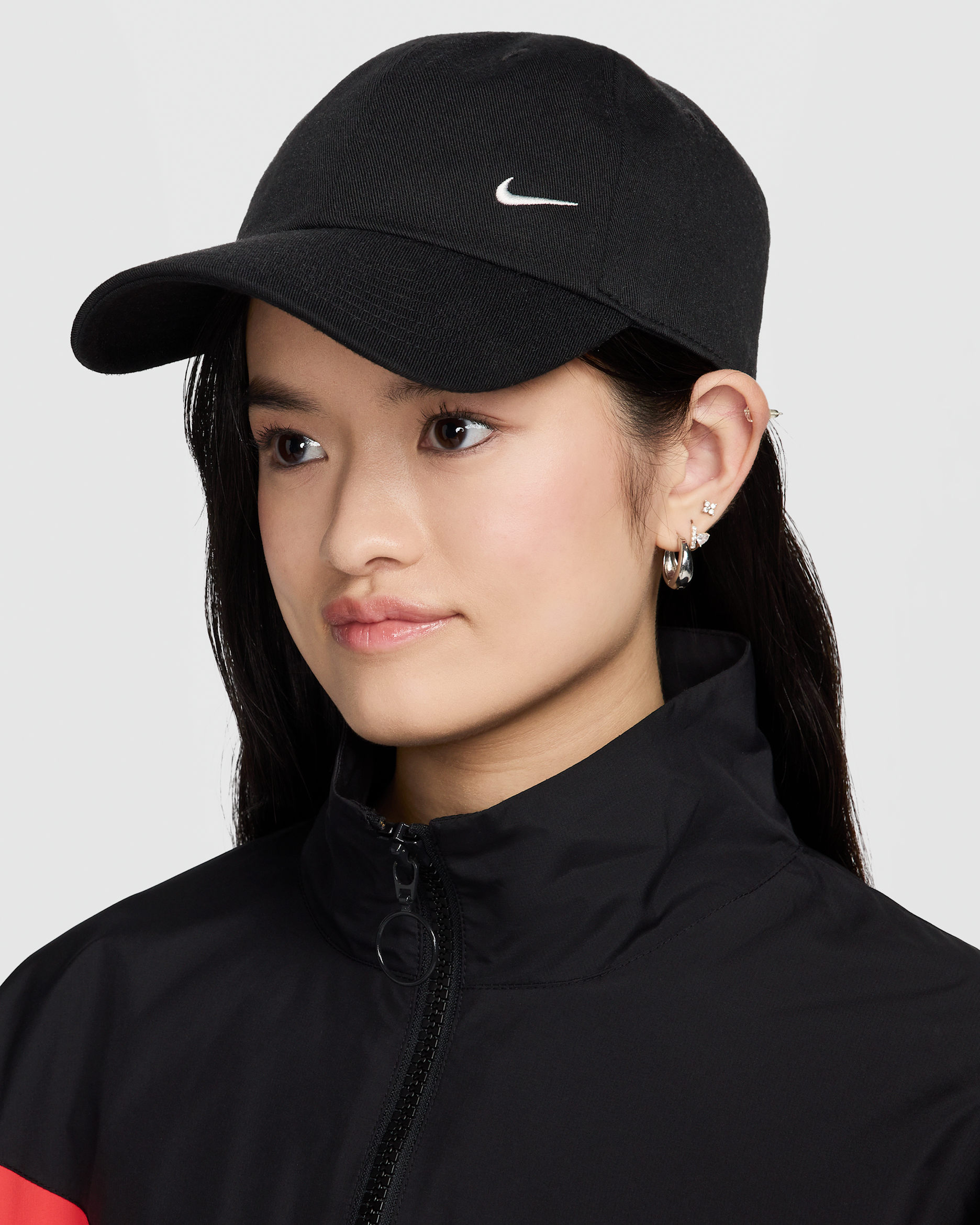 Nevyztužená kšiltovka Nike Club - Černá/Sail