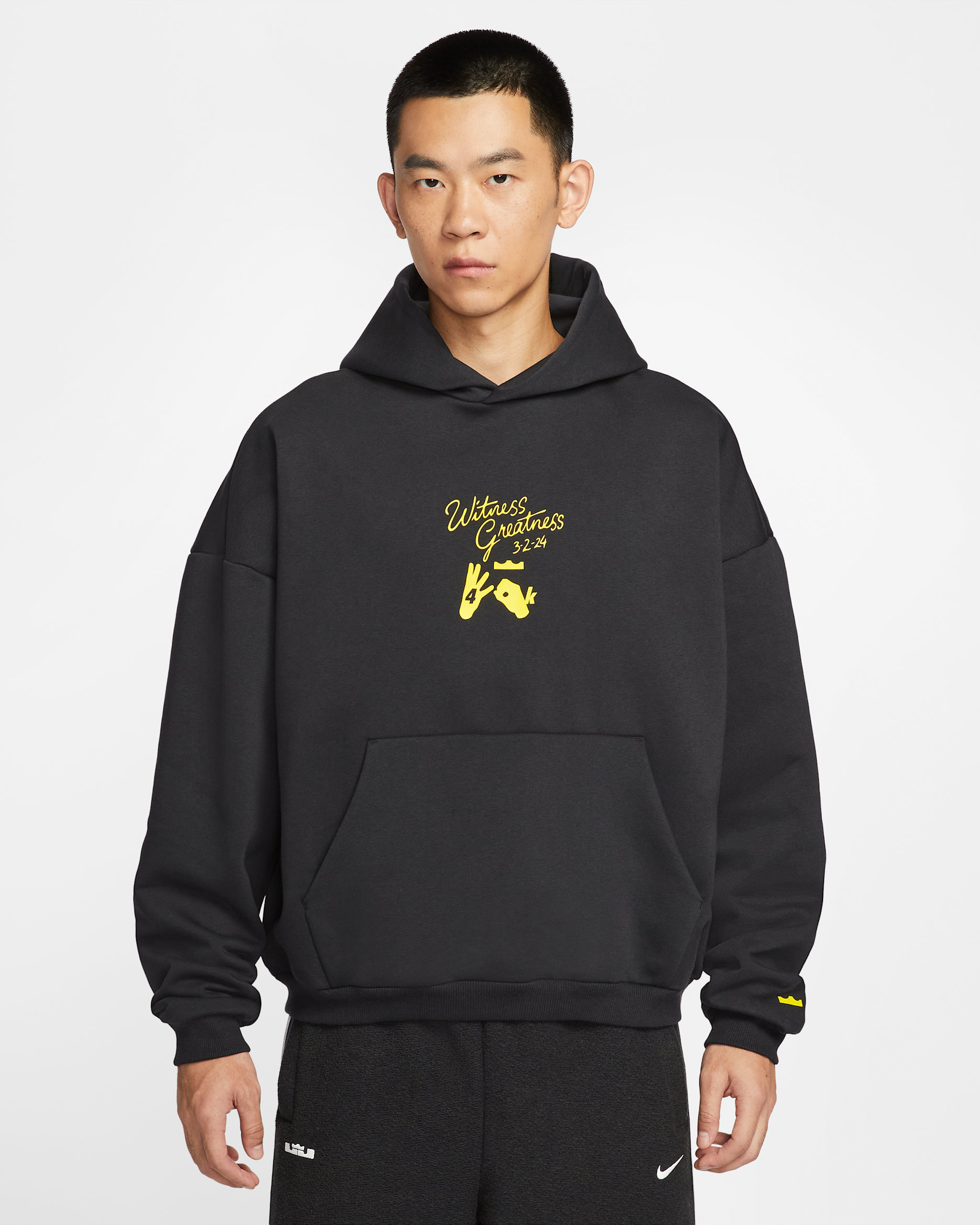 LeBron Standard Issue 'Uncharted' Men's Therma-FIT Basketball Hoodie - Black