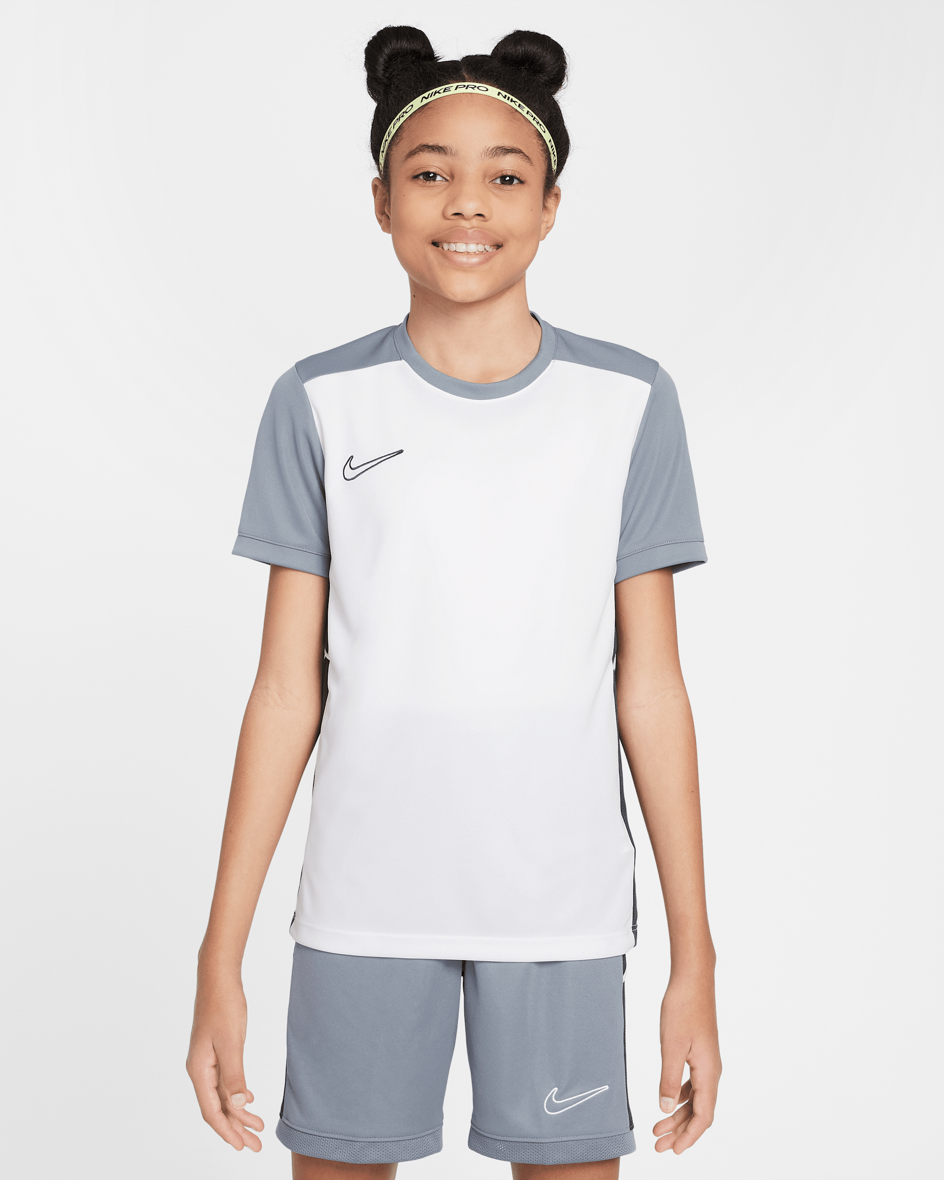 Playera de fútbol Dri-FIT para niños talla grande Nike Academy - Blanco/Antracita/Gris azulado/Antracita
