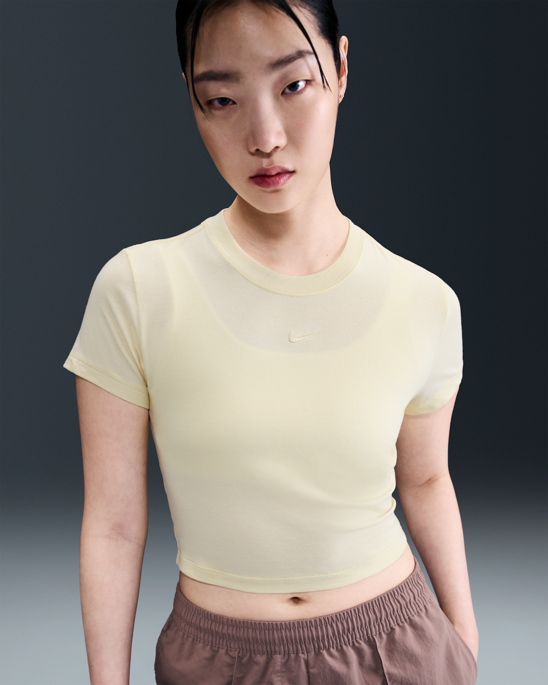 Nike Sportswear Chill Knit Women's Cropped T-Shirt - Alabaster
